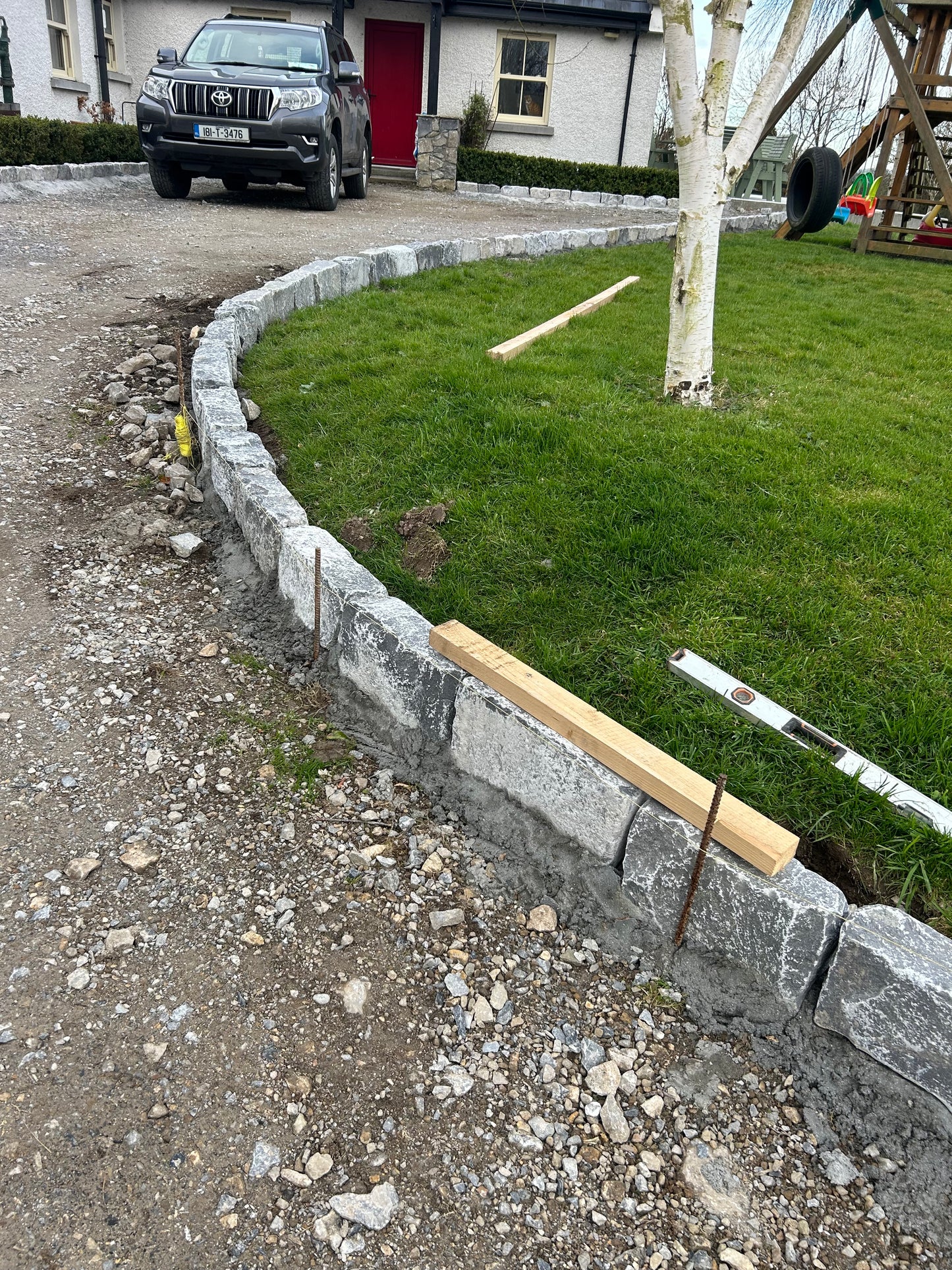 Old Salvage Galway 6” Driveway Kerbs x 15 Lm Bulk Bag
