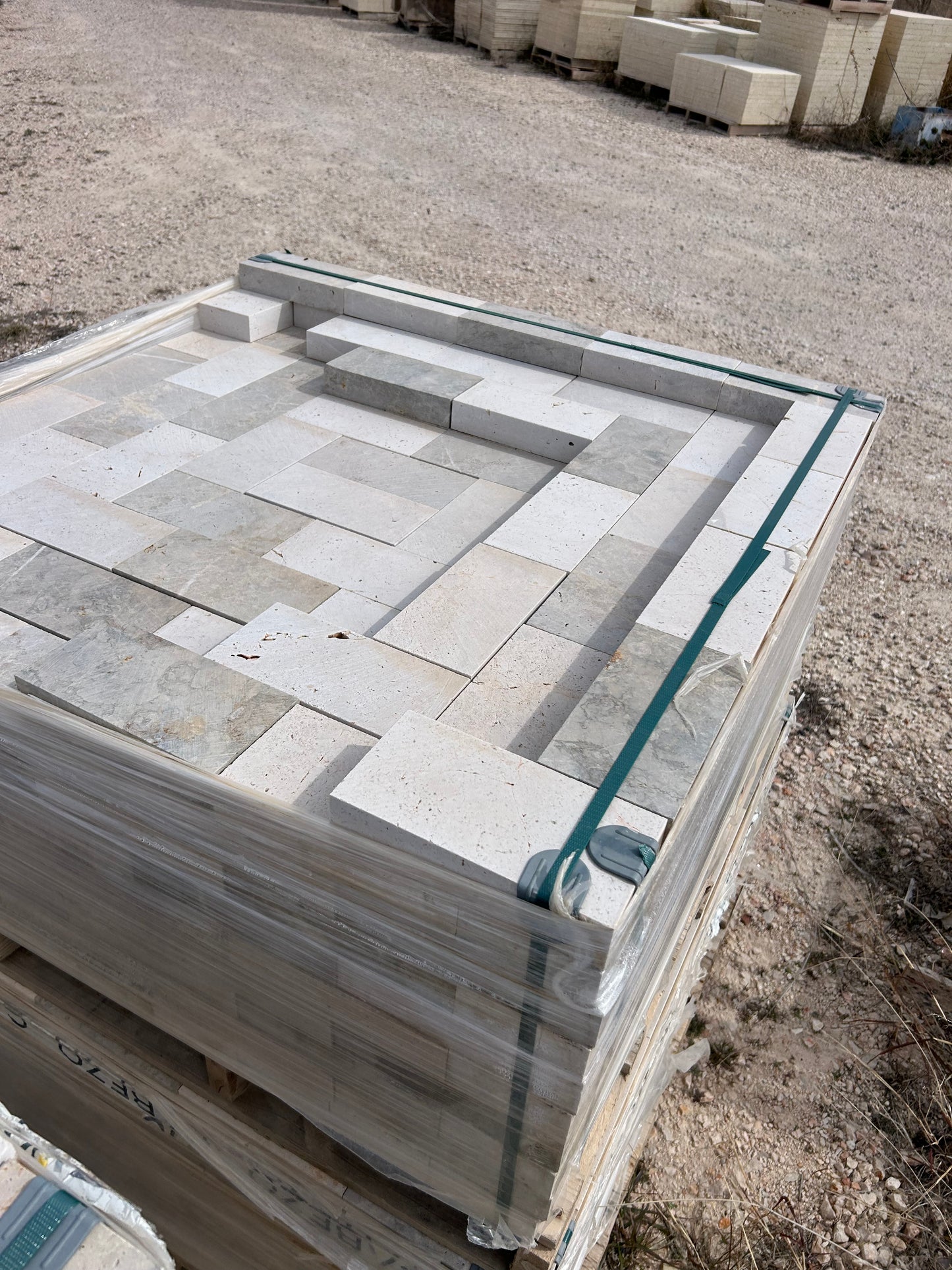 Low Carbon Cream Sandstone Stone Bricks Full load deal x 7100 bricks Albamiel