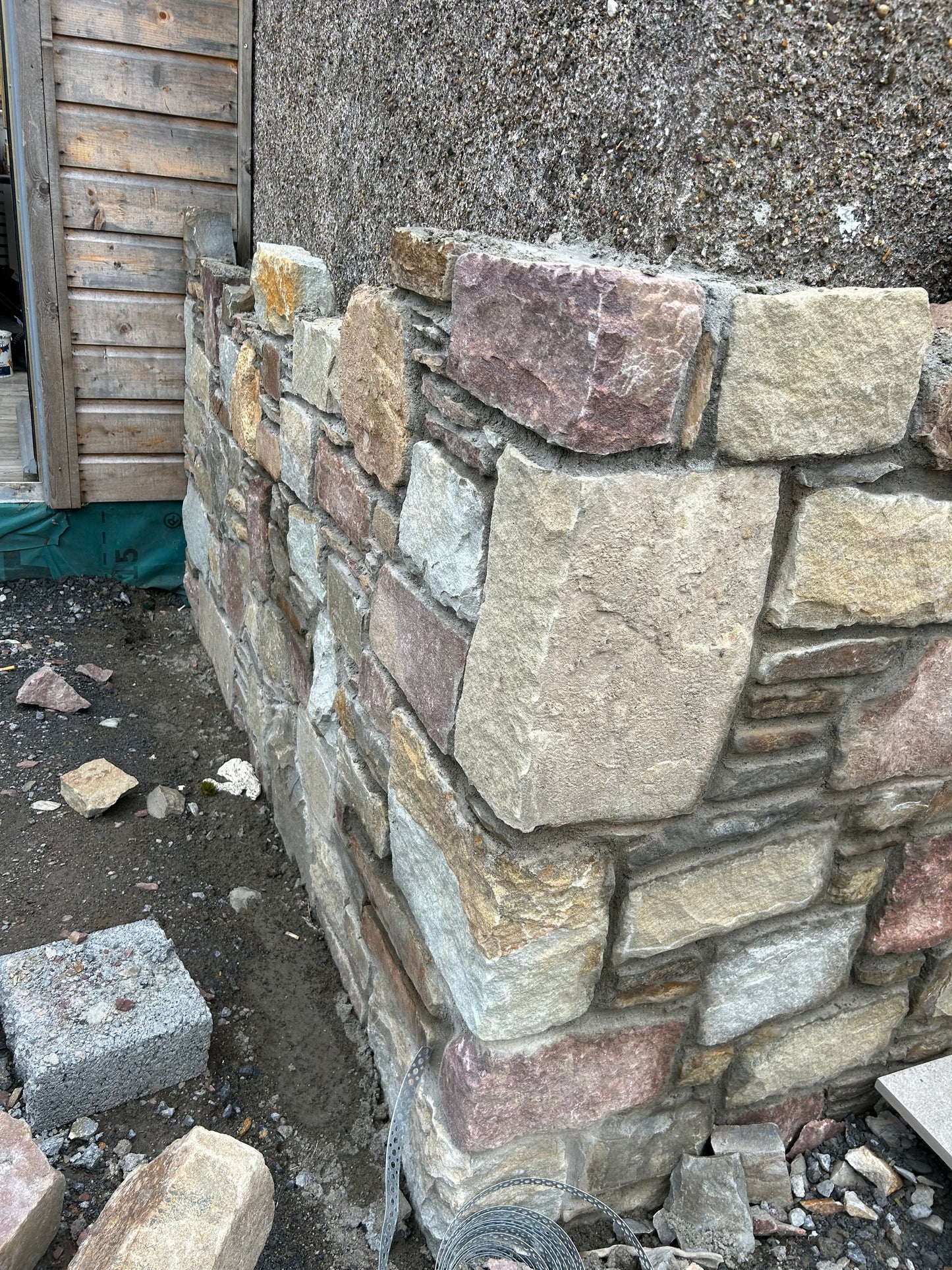 Achill Red Building Stone / Bulk Bag / Free Delivery In Ireland