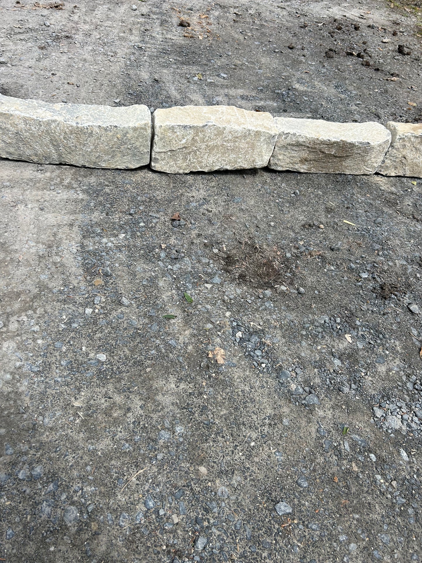 Old Salvage Galway 6” Driveway Kerbs x 15 Lm Bulk Bag
