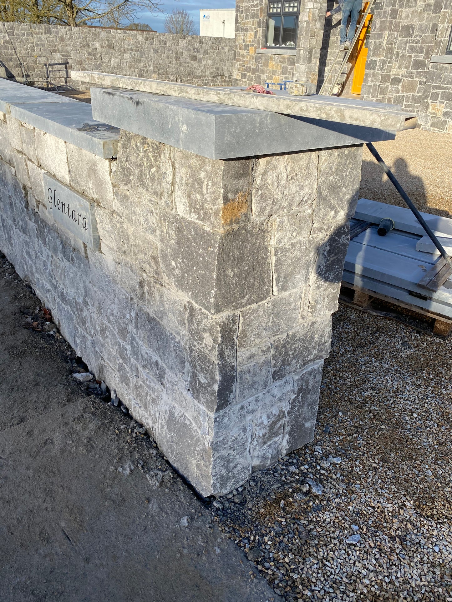 Galway White Limestone 30mm Natural Stone Cladding x 10m2 / Lm pallet