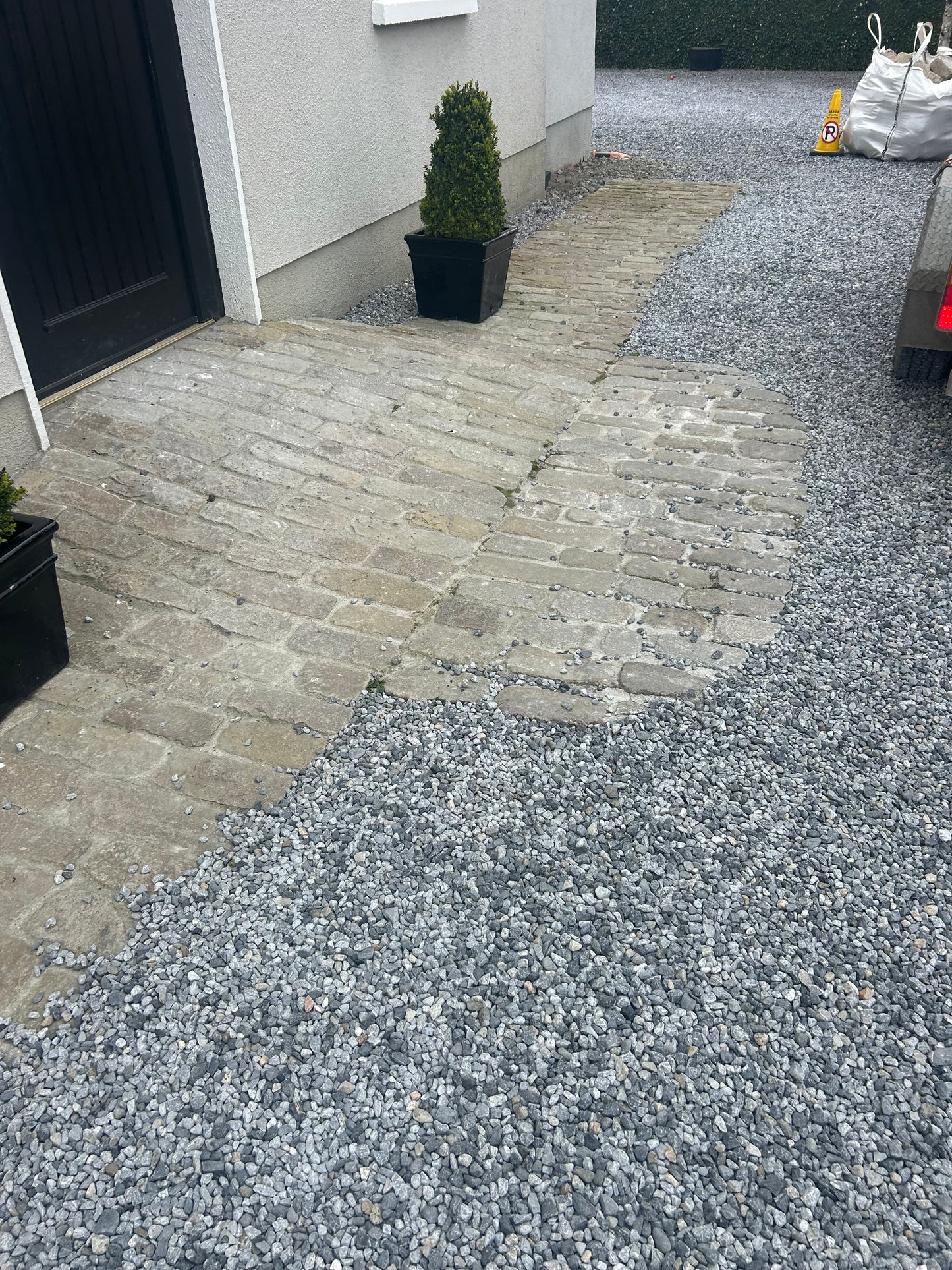 Old Salvage York Brown Cobblestone 3.5m2 + Bulk Bag