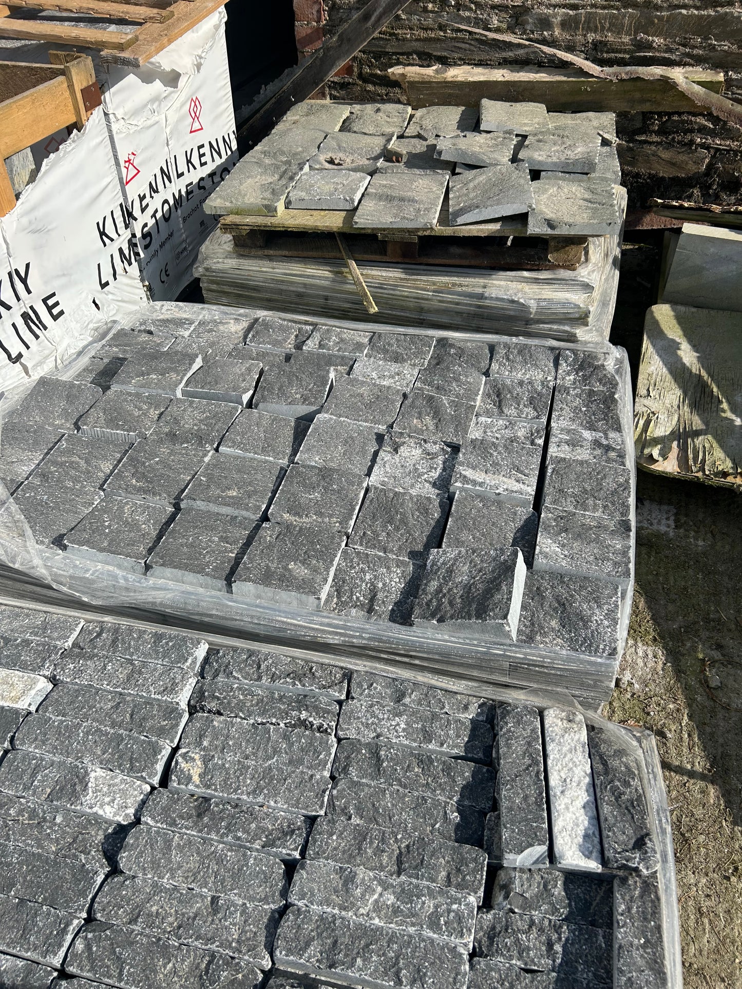 Kilkenny Blue Limestone ( non slip ) Cobblestone 6” x 6” / 5m2 on pallet / free delivery in Ireland