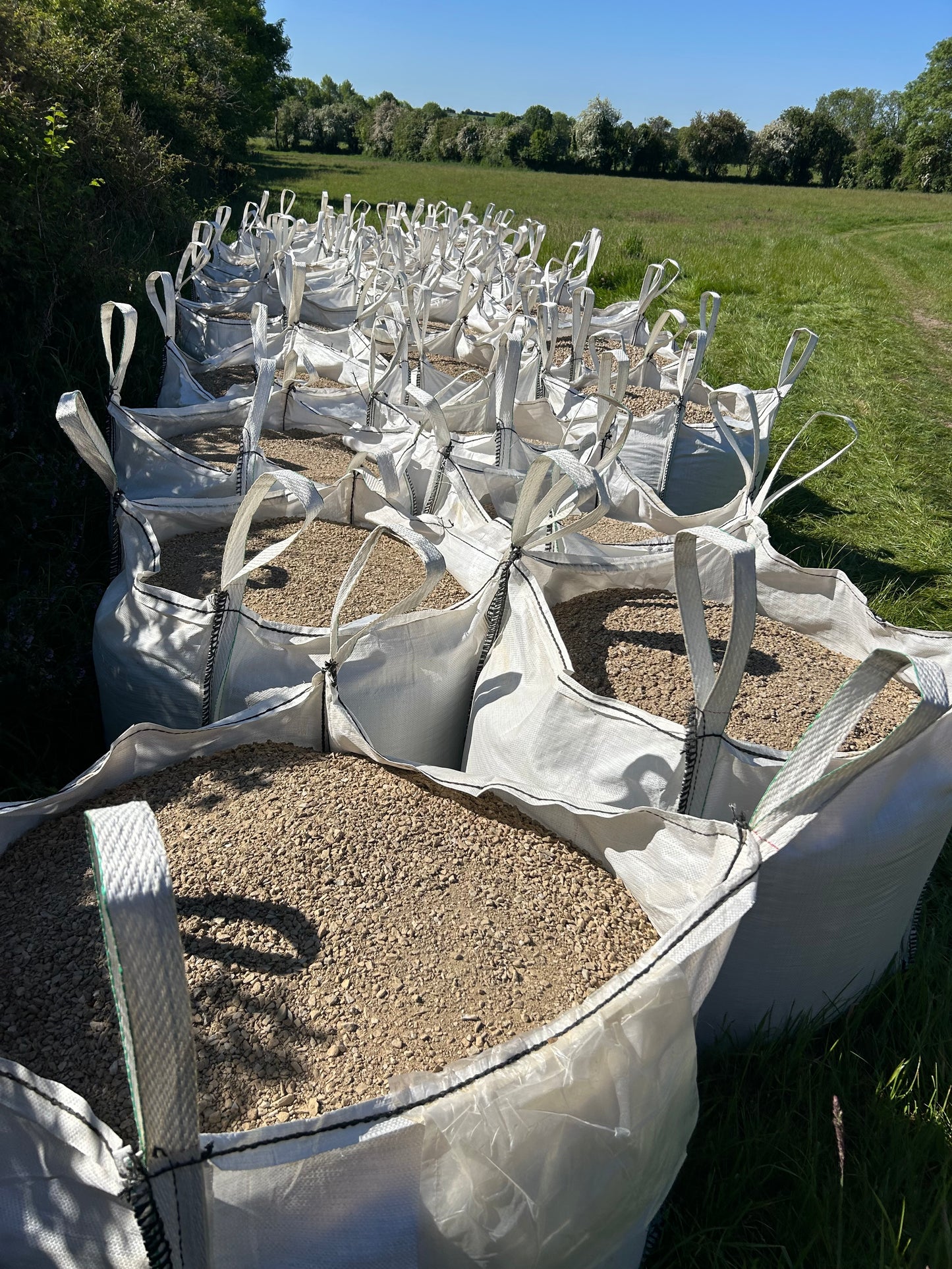 Ailesbury Golden Driveway Gravel 400m2 Bulk load deal / 50% off while stocks last / Free delivery Ireland
