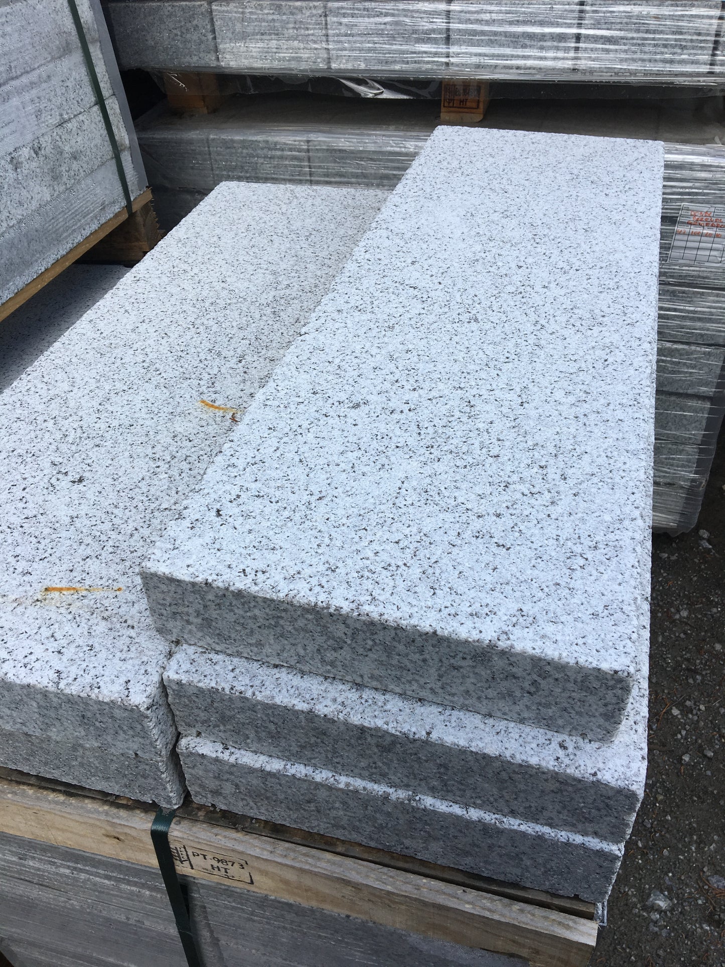 Merrion Silver Grey Granite Wall Capping ( BH) 400mm x 60mm x 10 Lm on pallet / free delivery in Ireland