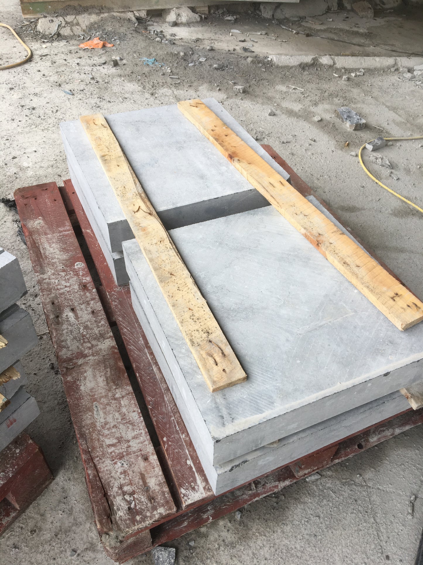 Kilkenny Blue Flat Limestone Sanded Pier Caps x 2 ( pair ) 800mm x 800mm x 100mm