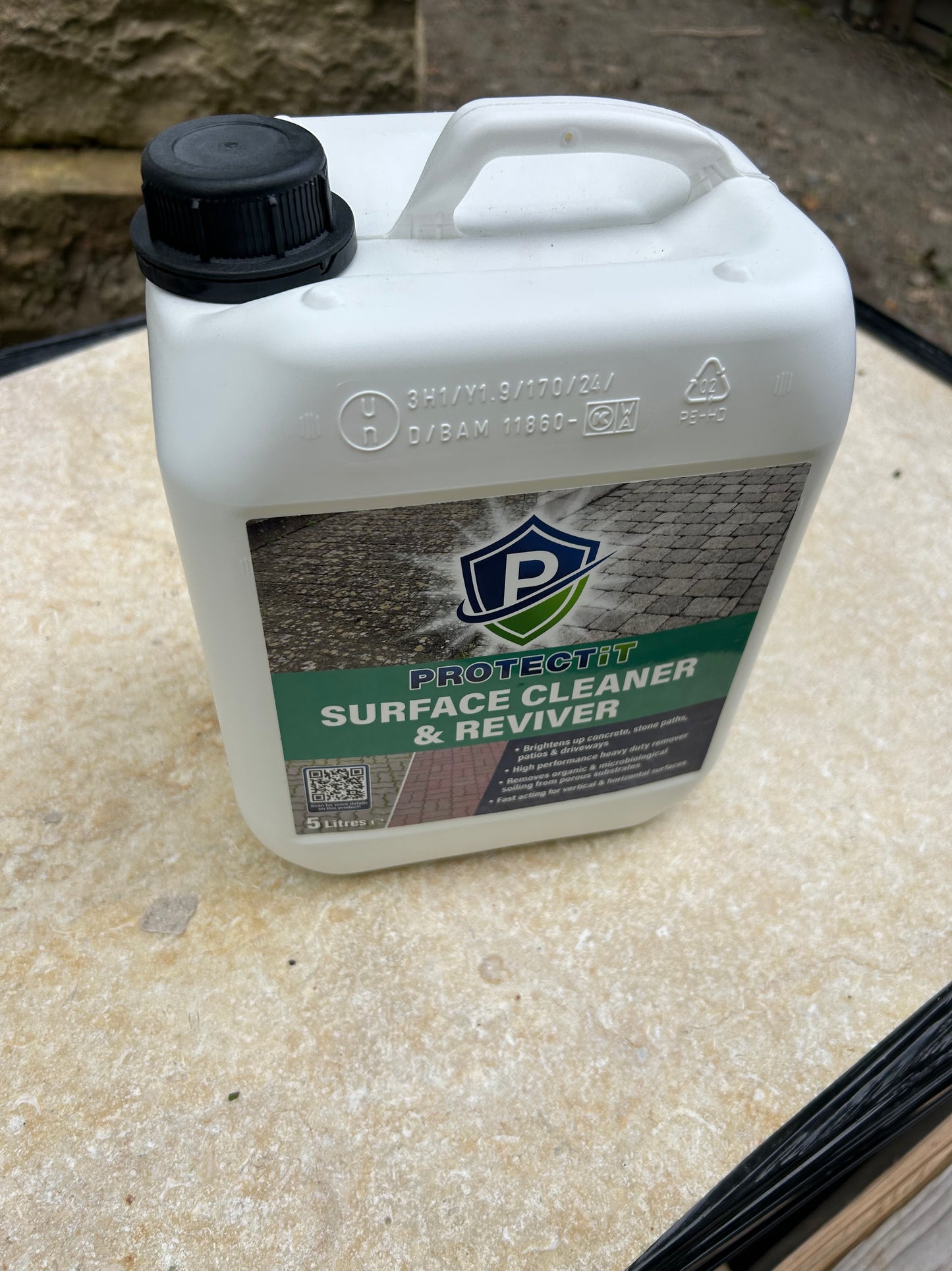 Sandstone Natural Stone Patio Cleaner / Reviver x 5 litres can / Free Delivery in Ireland