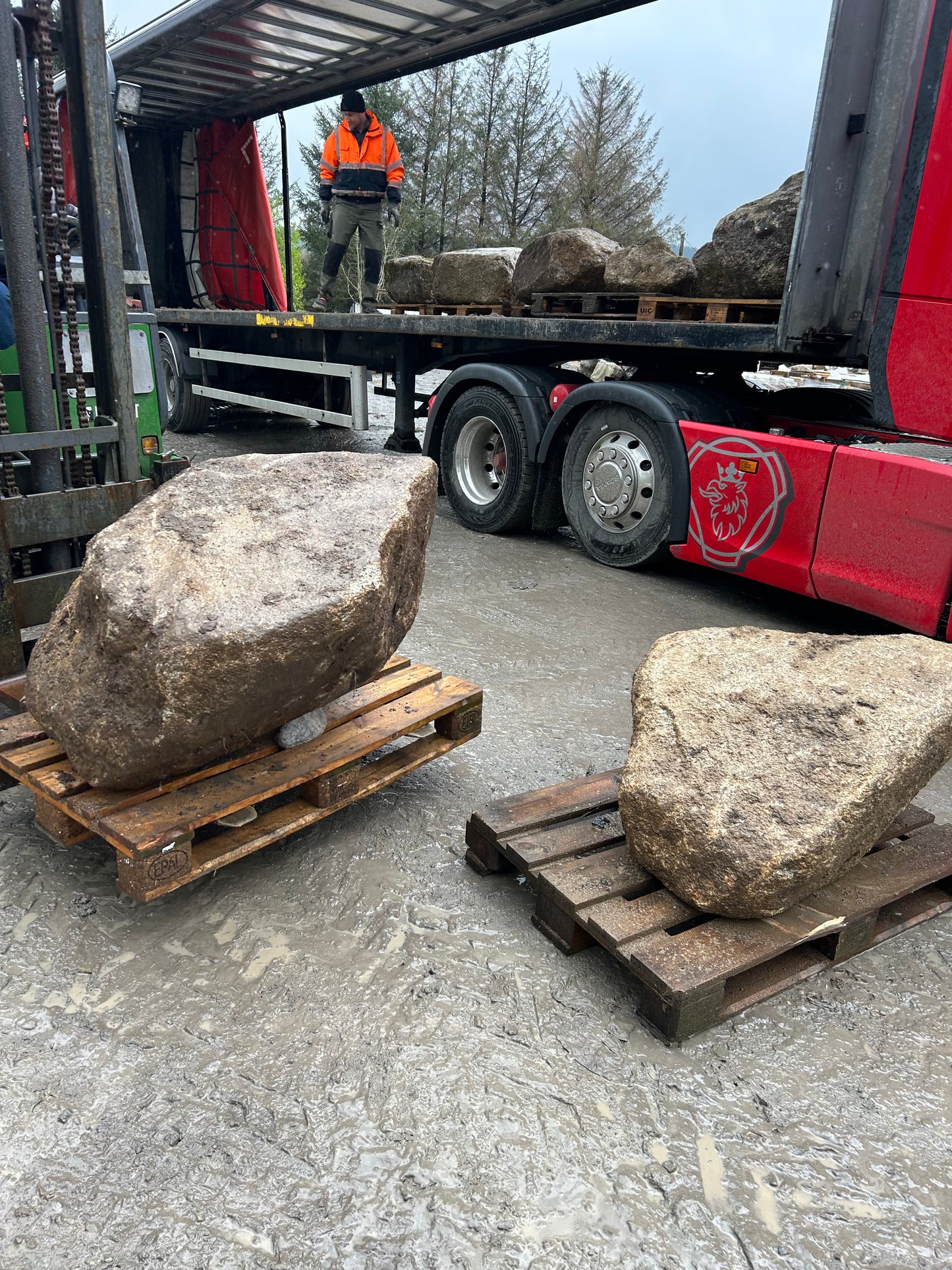 Glacial Granite Landscape Boulders 20 Tonne Load / Free Delivery in Ireland!