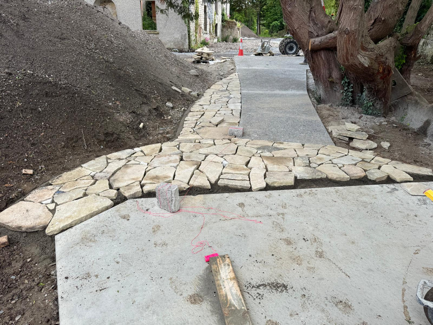 Clonaslee Cotswold Large Random Cream Flagstones 6m2 Pallet