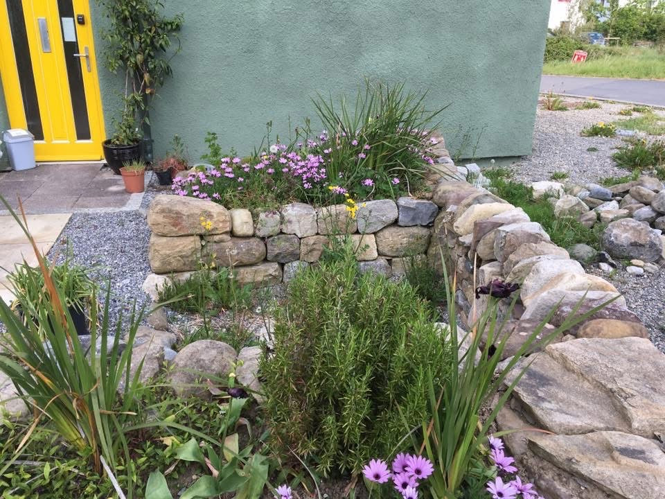 Ballycotton Round Boulder Building Stone Bulk Bag