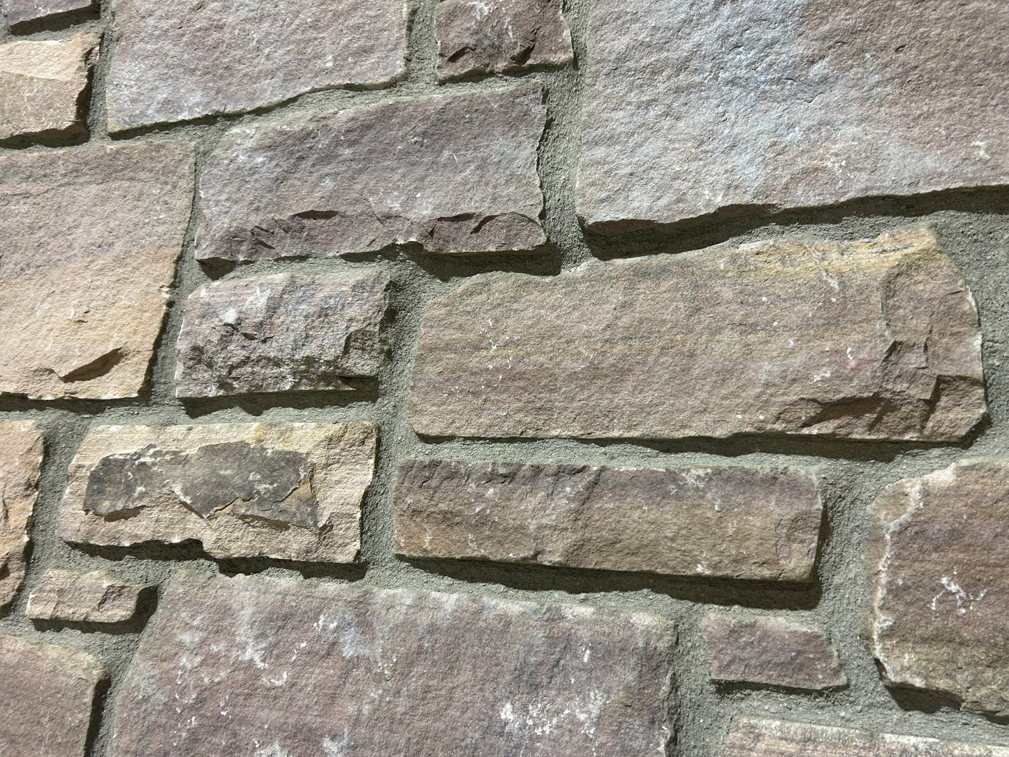 Achill Red Sandstone 30mm Thinstone Cladding and Corners / 10m2 or linear meters on pallet / Free Delivery in Ireland