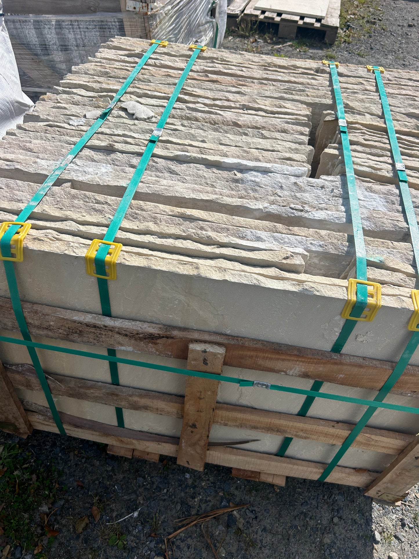 Tipperary Cream Sandstone Paving Stone / 20m2 mixed size crate / Free delivery in Ireland