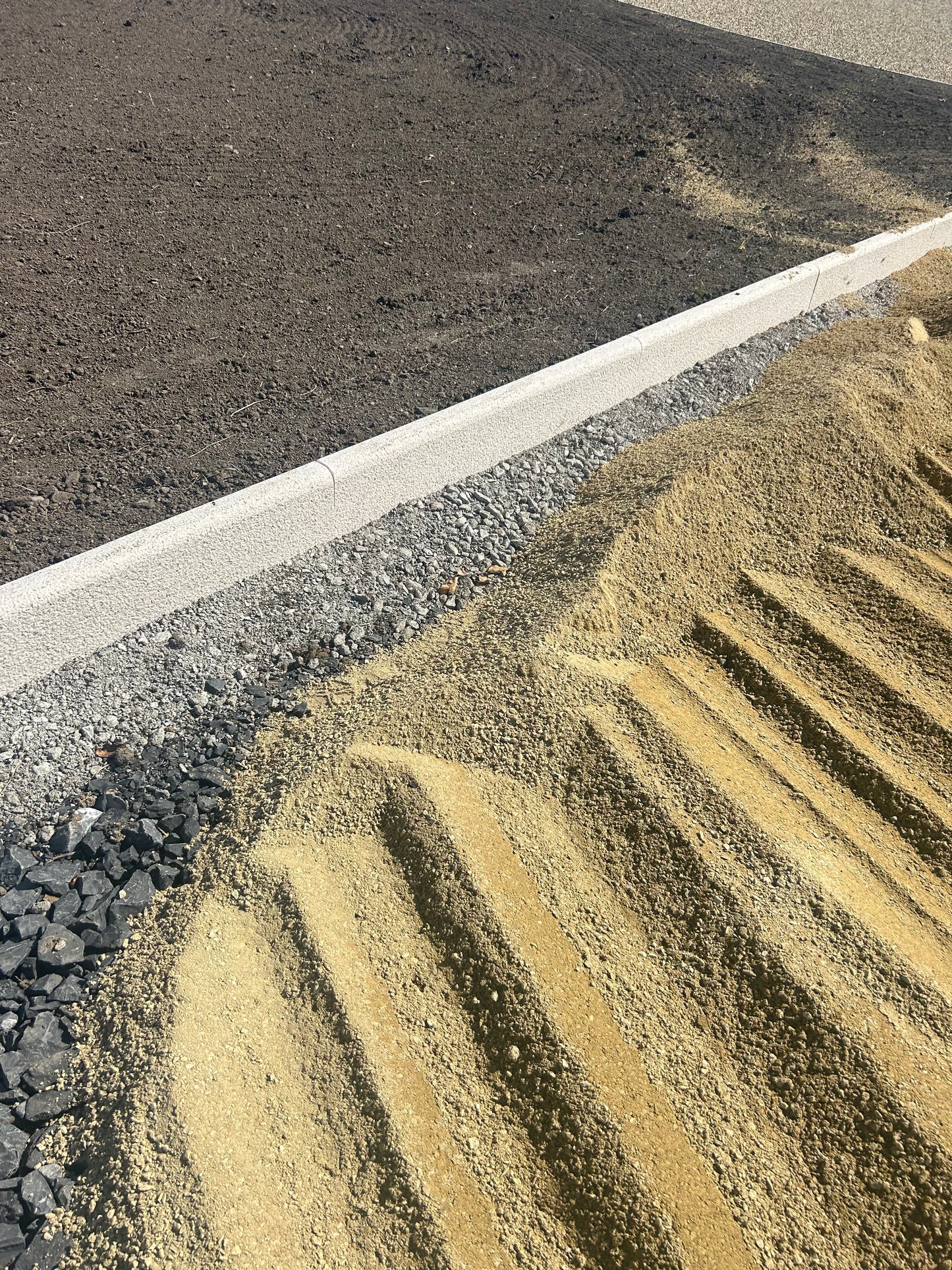 Dalkey Golden Granite Bullnose Driveway Kerbs 6” High x 2” x 39” x 10 linear meter pallet / free delivery Ireland