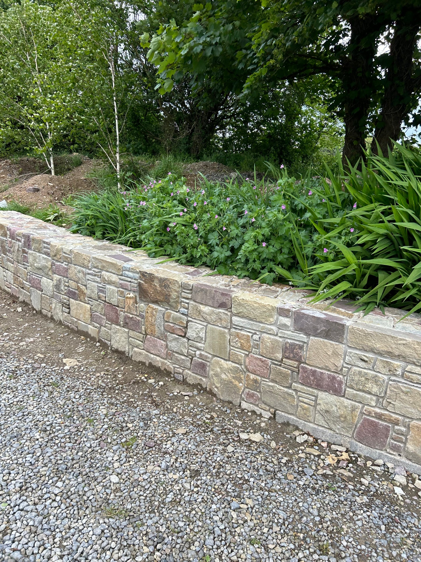 Achill Red Building Stone / Bulk Bag / Free Delivery In Ireland