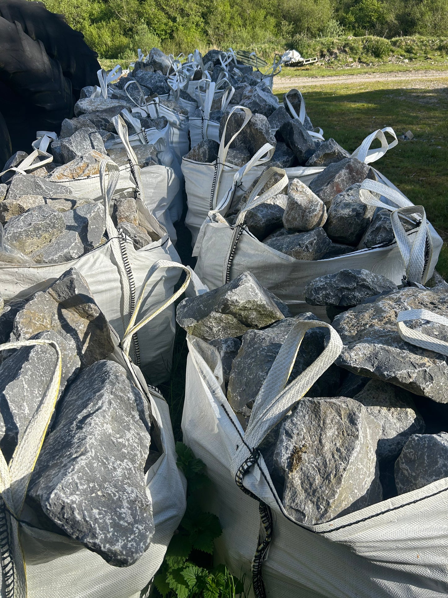 Old Salvage Reclaimed Galway Limestone Building Stone x 30 bulk bag / full artic load deal / free delivery Ireland 35% off !!!