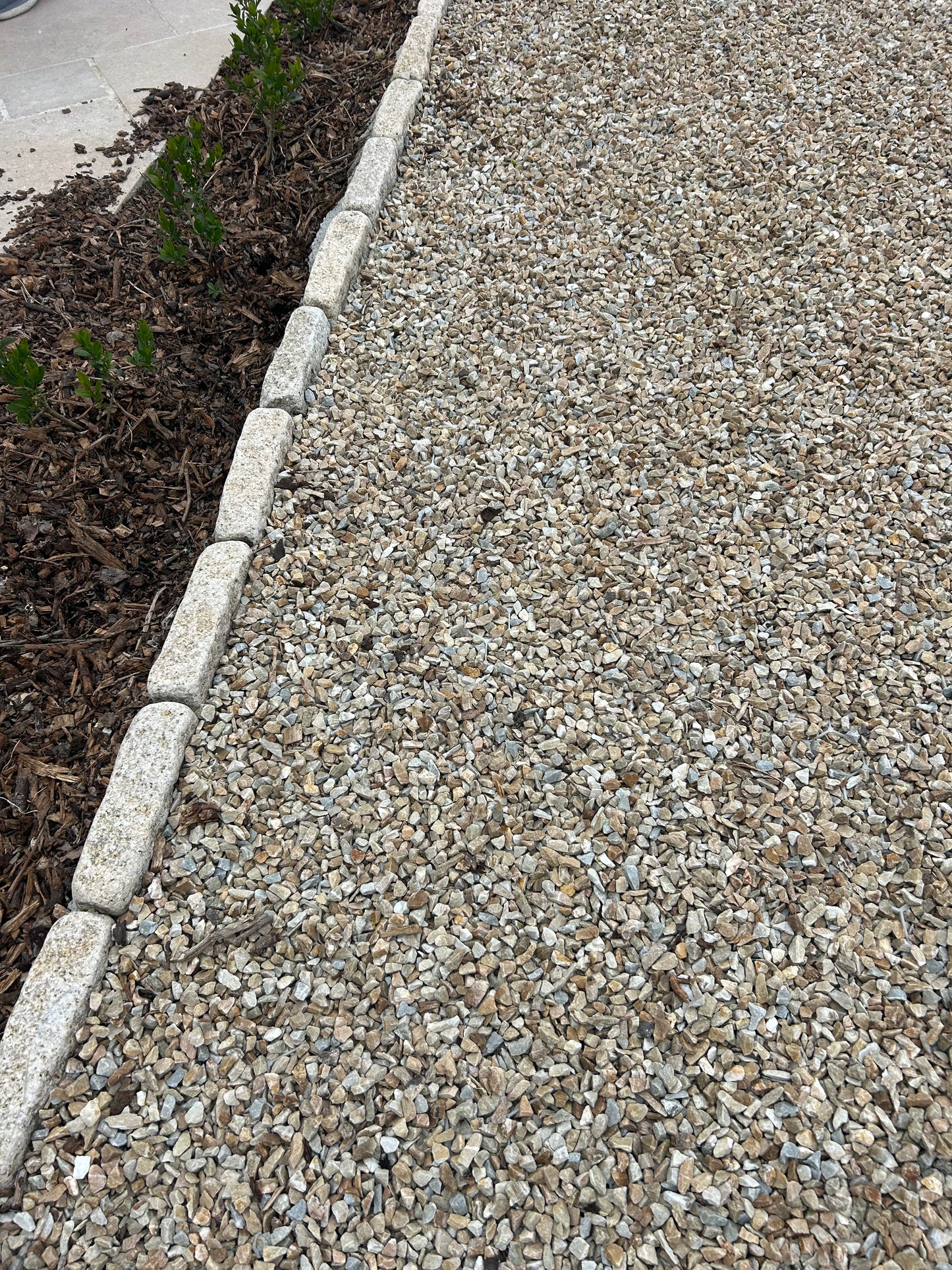 Wicklow Golden Round Edge Cobblestone 200mm x 100mm x 50mm x 5m2 Bulk Bag