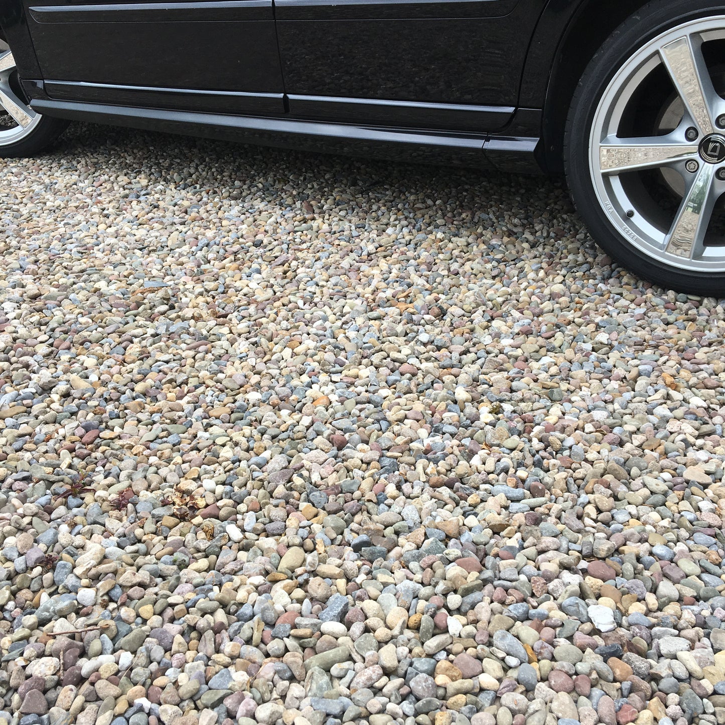 Autumn Mix Achill Brown Driveway 20mm Pebble x 20 ton ( free delivery Ireland )
