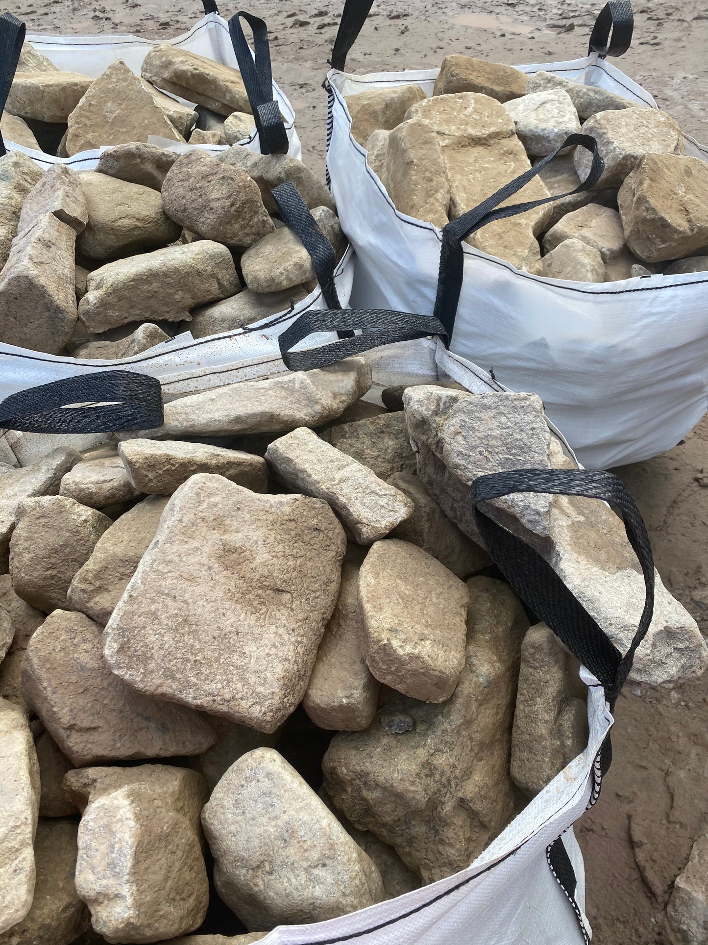 Old Postman Pat Brown Fieldstone x 30 bulk bag deal / Full Artic Load / Free Delivery Ireland / 35% off !!