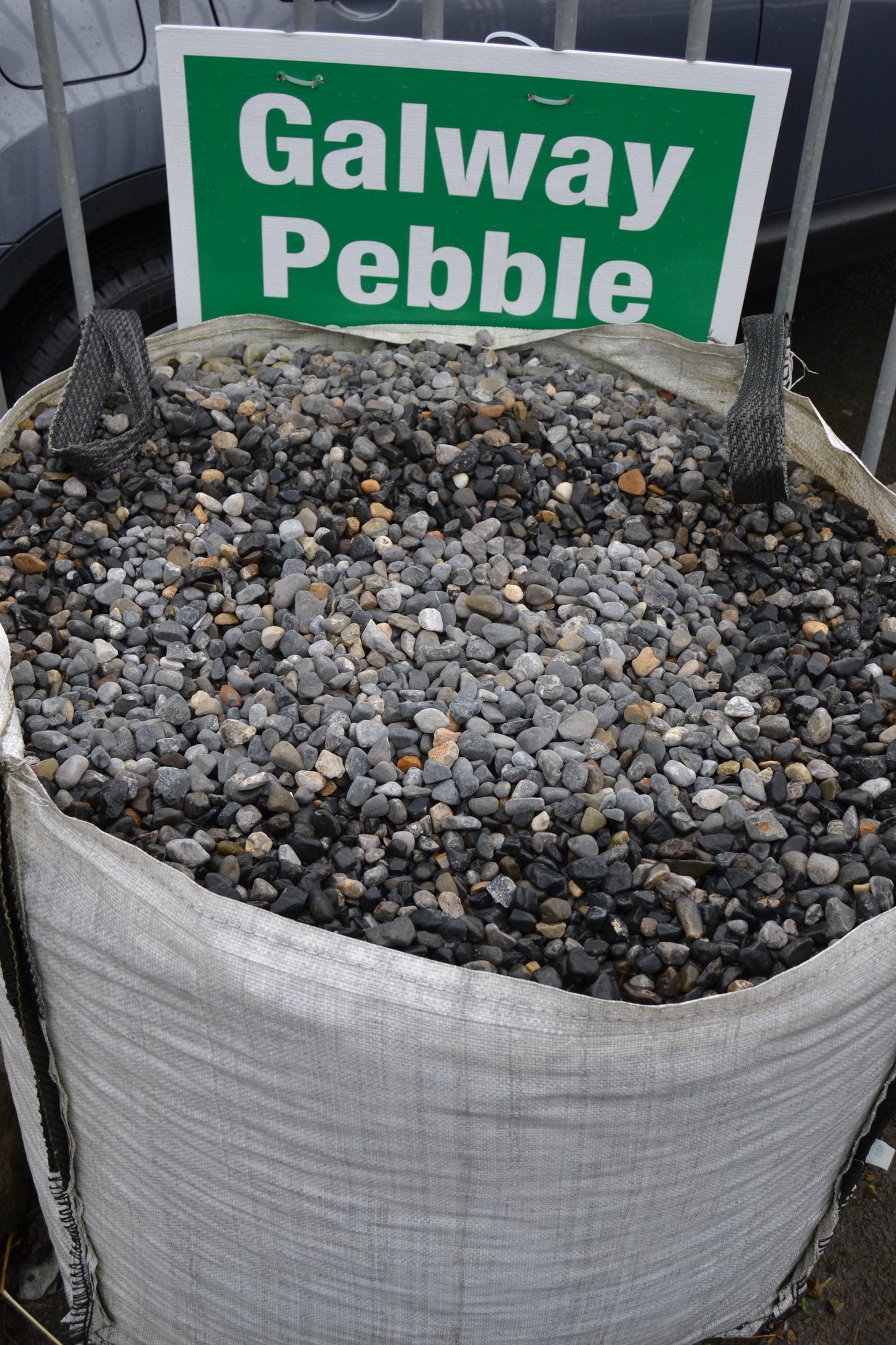 Galway Round Grey Limestone Driveway Pebble 20mm x 30 ton - free delivery Ireland