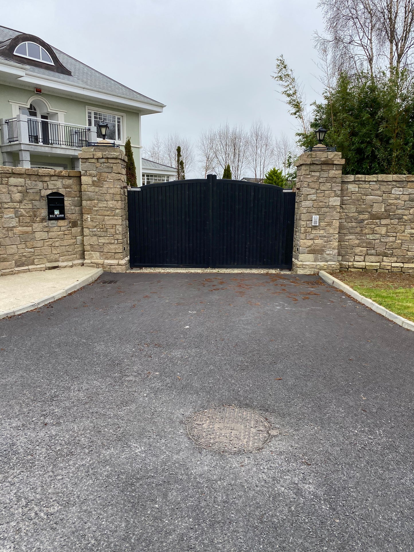 An Autumn Offer on Tipperary Sandstone 30 bulk bag Artic load free delivery 35%off ( Building Stone )