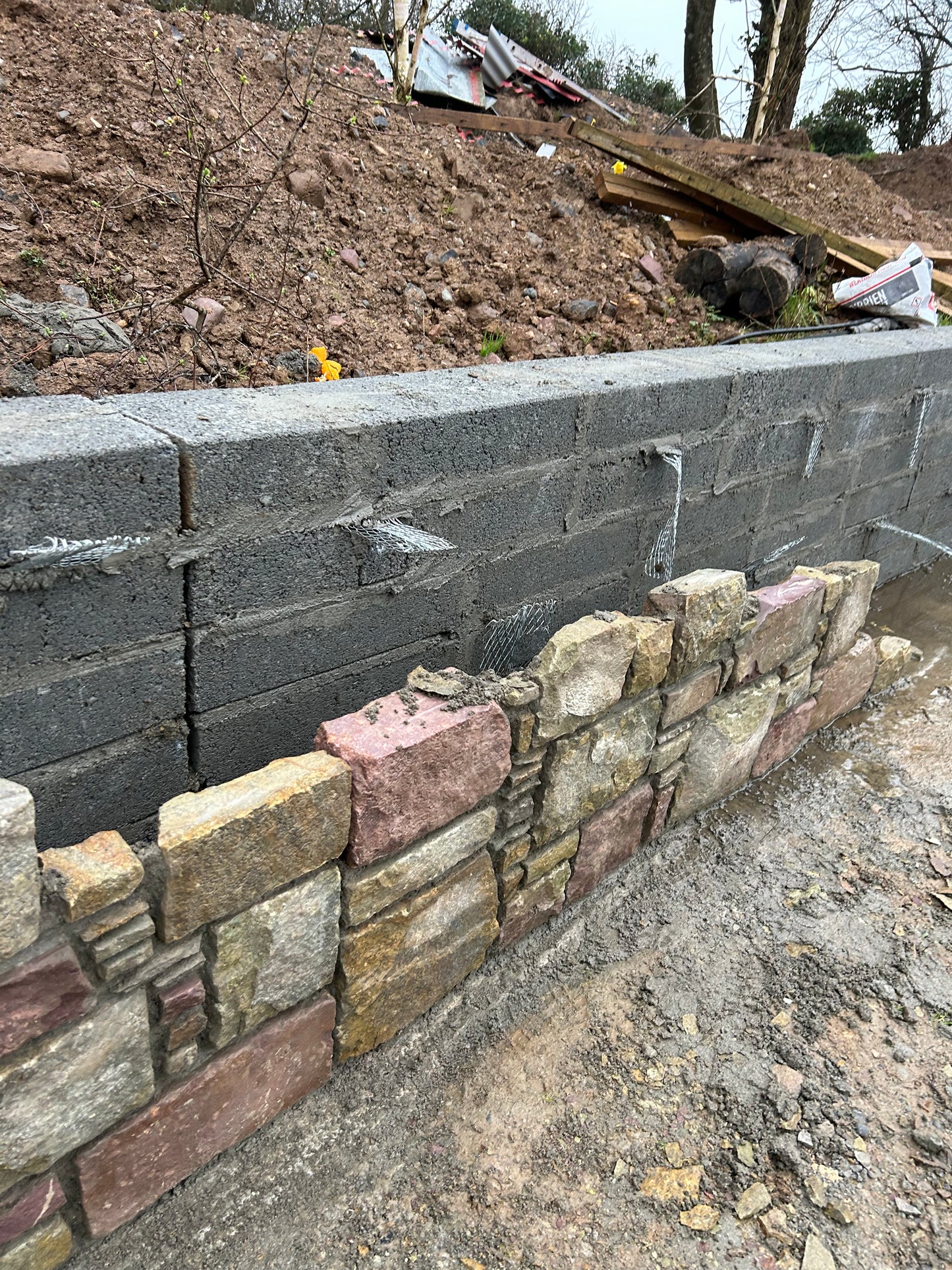 Achill Red Building Stone / Bulk Bag / Free Delivery In Ireland