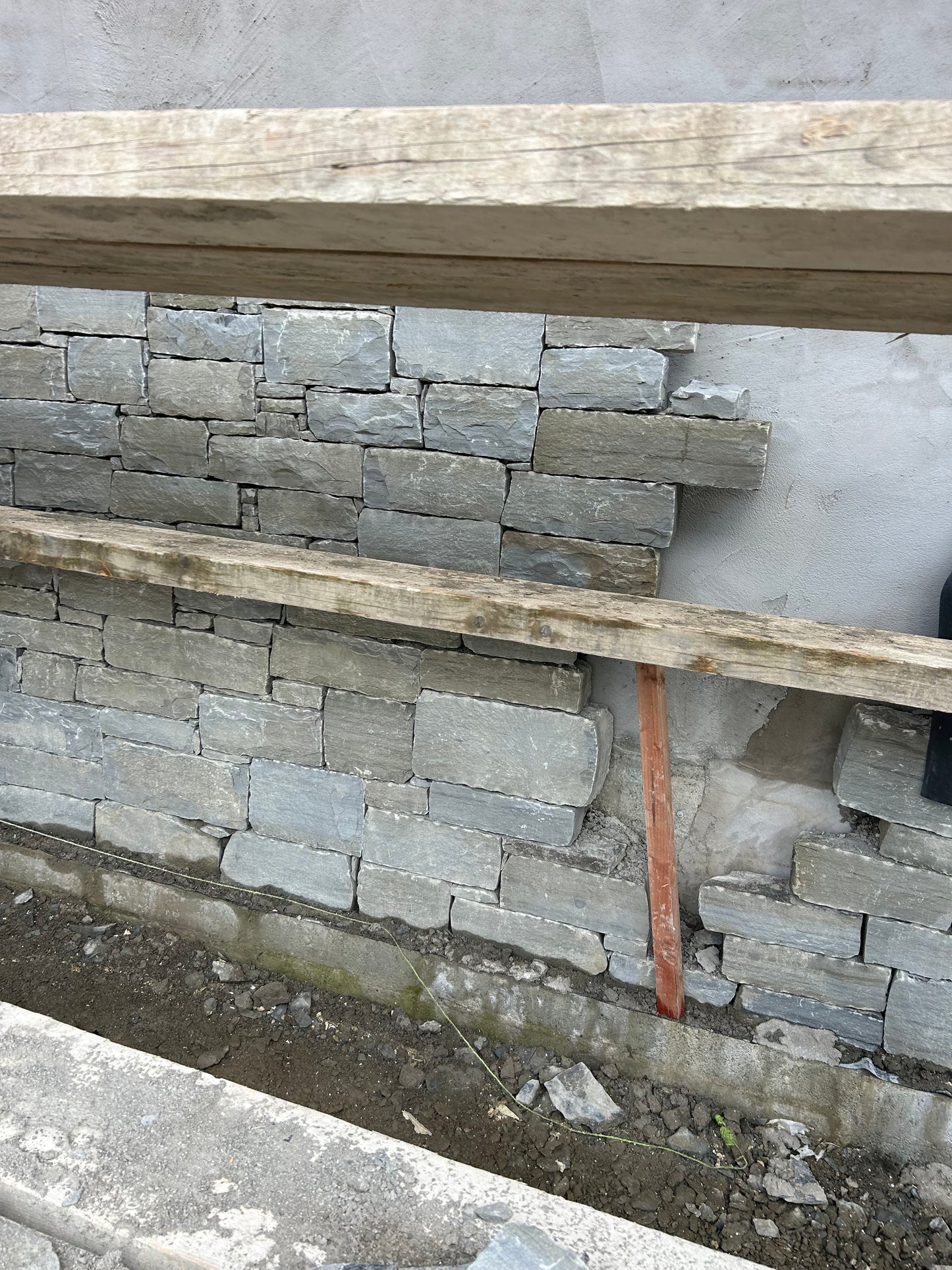 West Clare Limestone Building Stone Bulk Bag / Free Delivery in Ireland