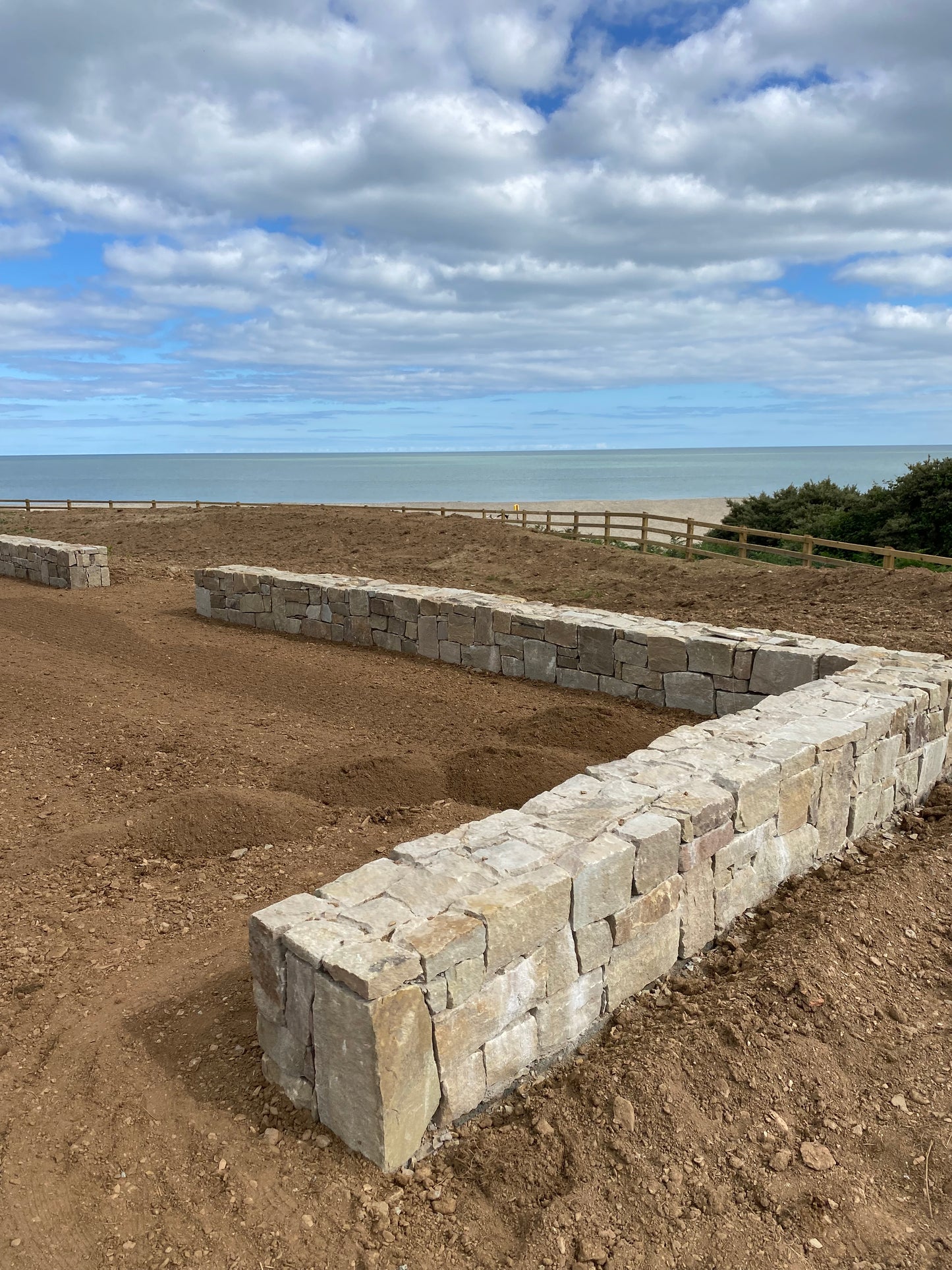 An Autumn Offer on Tipperary Sandstone 30 bulk bag Artic load free delivery 35%off ( Building Stone )