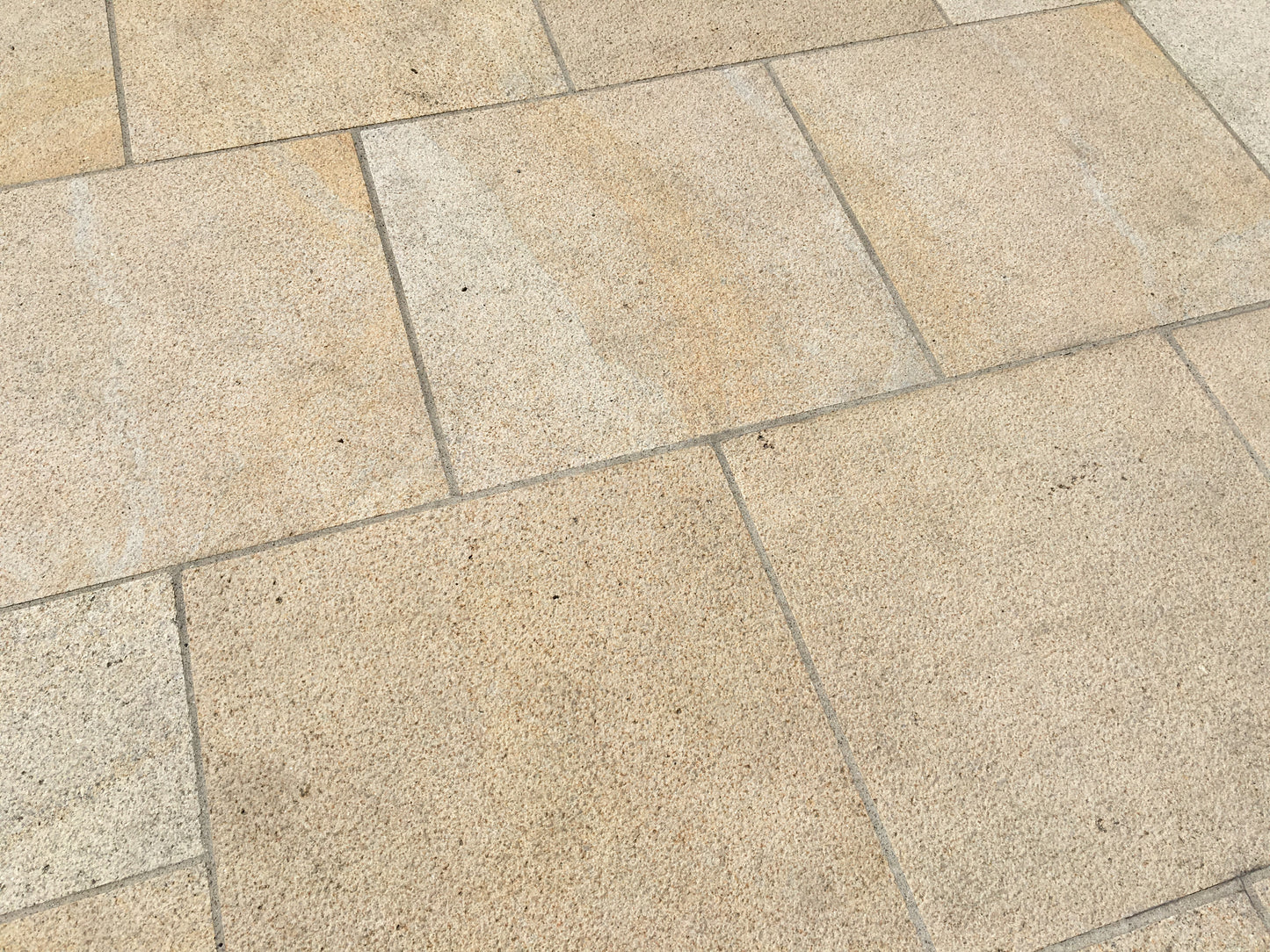 Rathdown Golden Oatmeal Granite Paving (BH) x 20m2 Crate / Free Delivery in Ireland