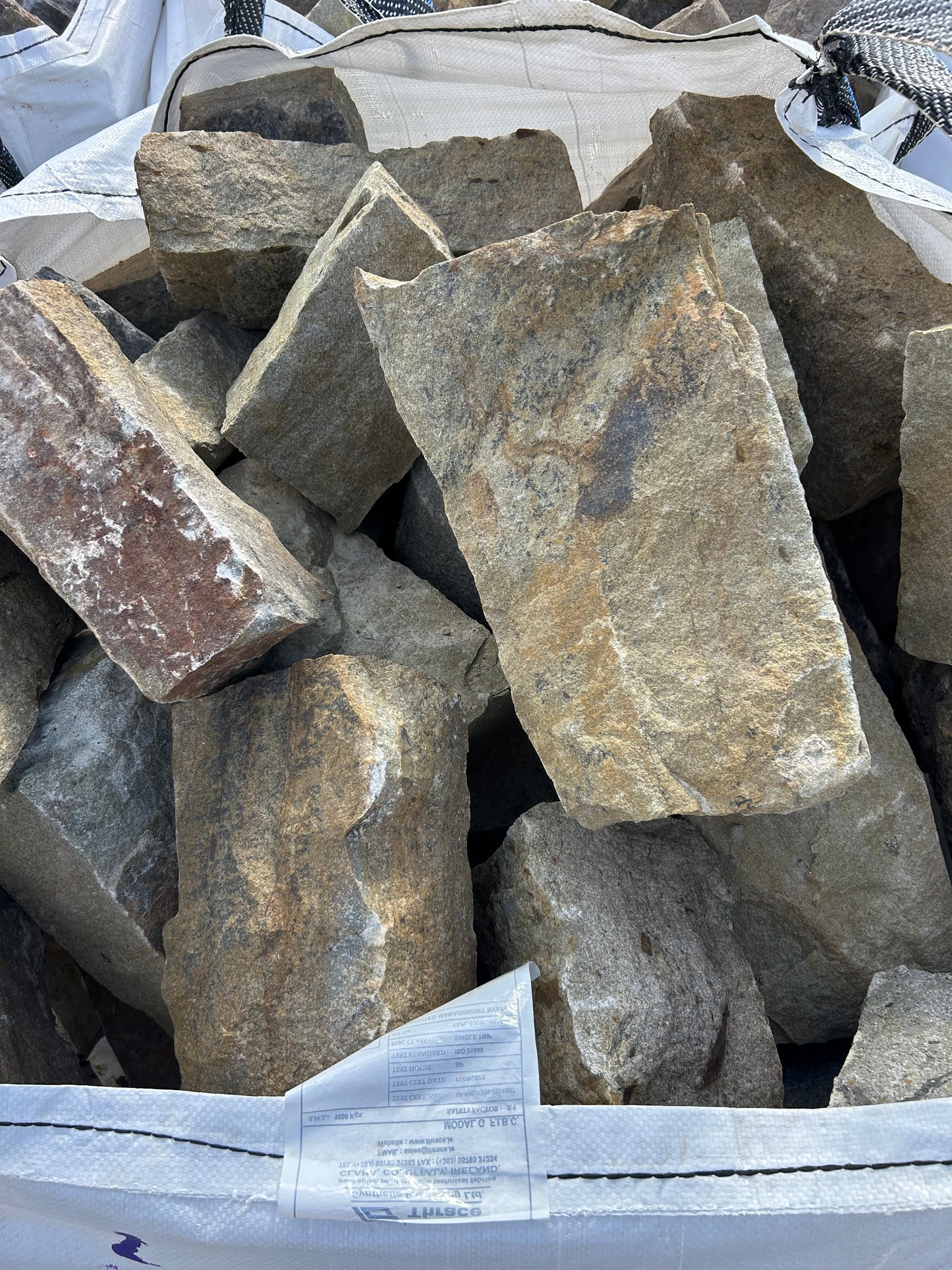 Wicklow Brown Sandstone Building Stone / Bulk Bag / Free delivery nationwide!