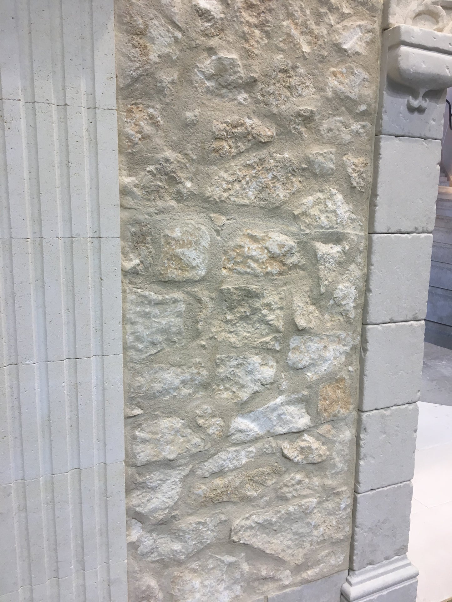 Galway White Limestone 30mm Natural Stone Cladding x 10m2 / Lm pallet