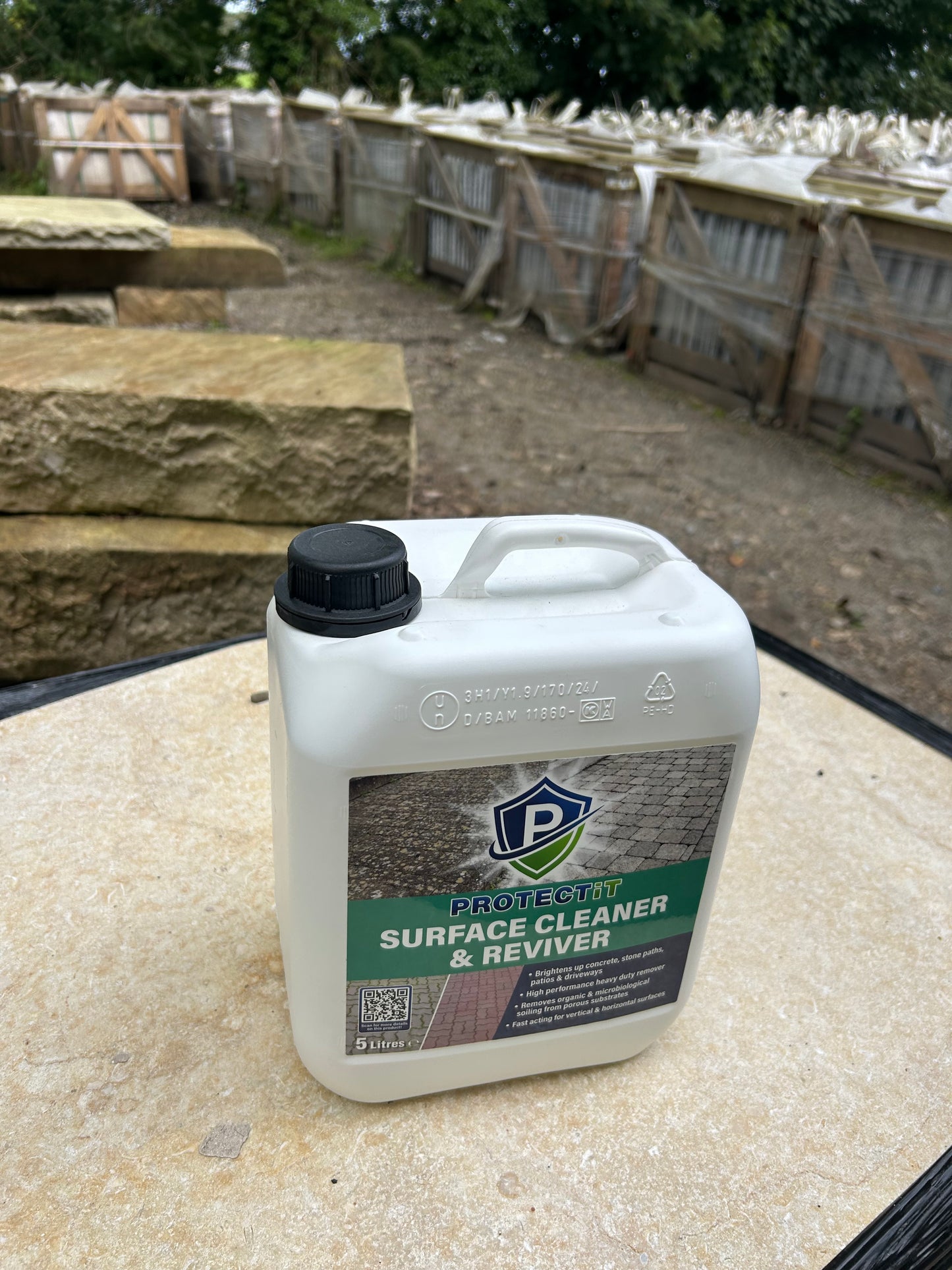 Sandstone Natural Stone Patio Cleaner / Reviver x 5 litres can / Free Delivery in Ireland