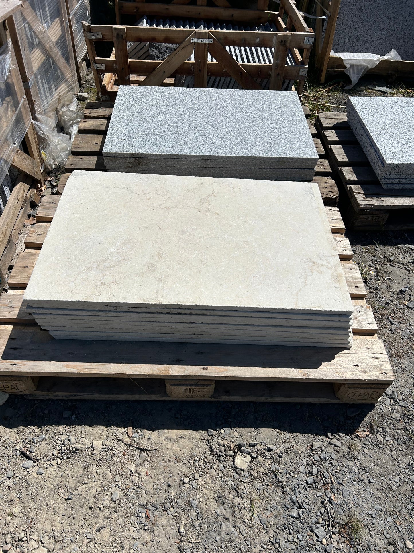 Monaco Cream Natural Stone Limestone Flagstones 20m2 Crate / Free Delivery in Ireland