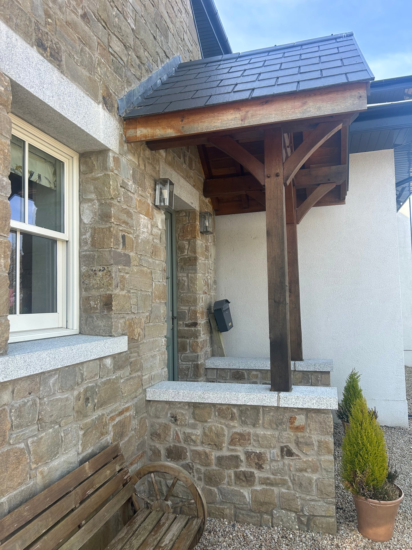 Merrion Grey Silver Granite wall capping 180mm x 60mm x 1000mm x 10 linear meters on pallet / free delivery Ireland