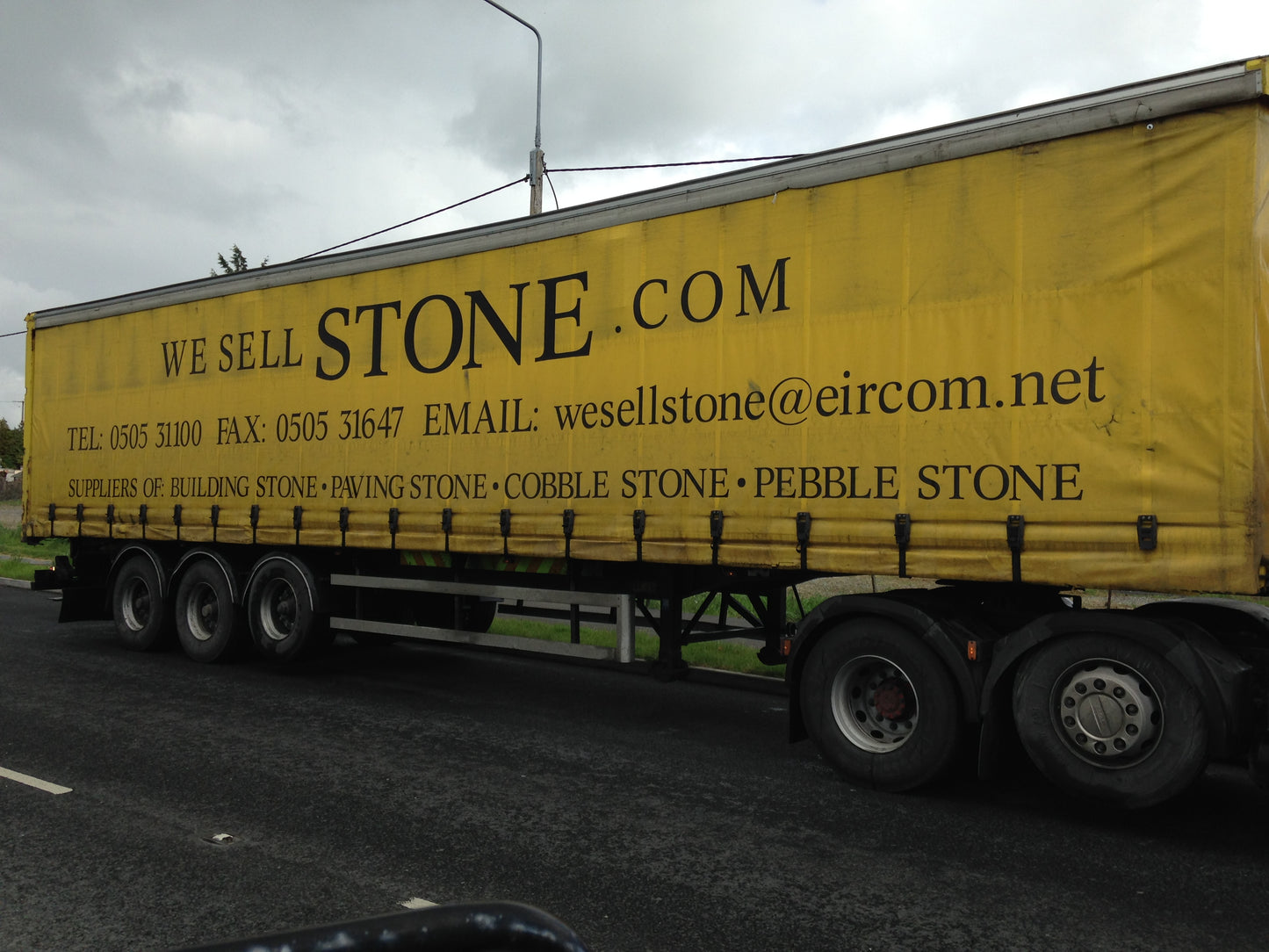 Donegal Cream Sandstone Building Stone / 30 bulk bag Full Artic Lorry Deal / 35% off !!! & Free Delivery Ireland
