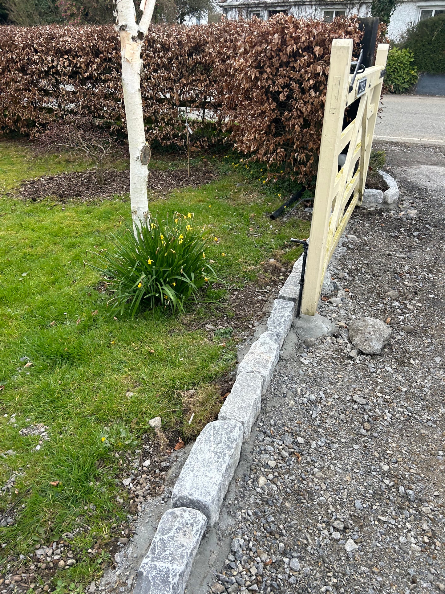 Old Salvage Galway 6” Driveway Kerbs x 15 Lm Bulk Bag