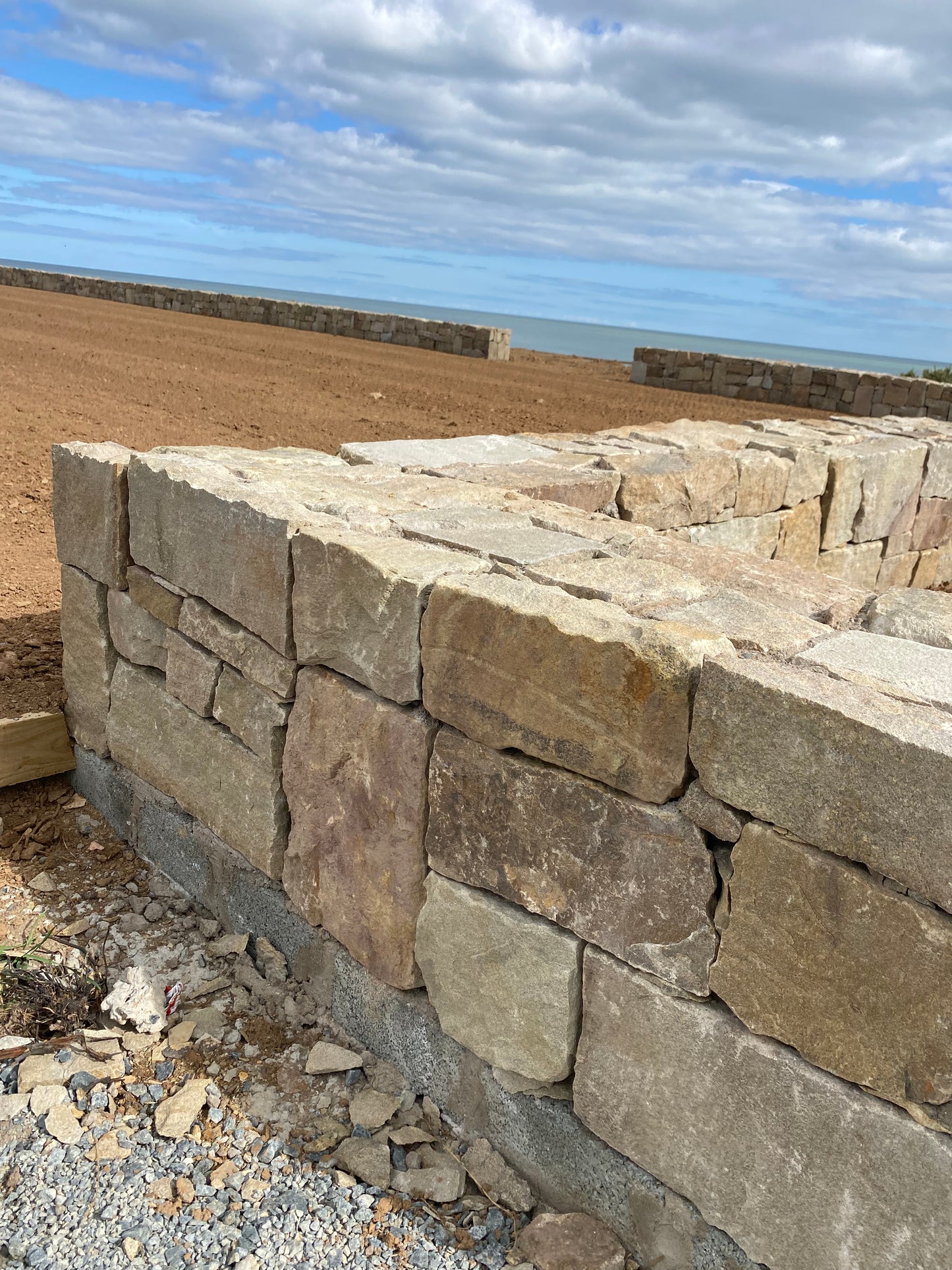 An Autumn Offer on Tipperary Sandstone 30 bulk bag Artic load free delivery 35%off ( Building Stone )