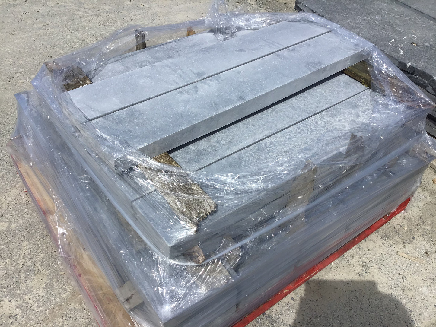 Kilkenny blue sanded limestone wall capping 180mm x 60mm x 10 linear meters on pallet / free delivery Ireland