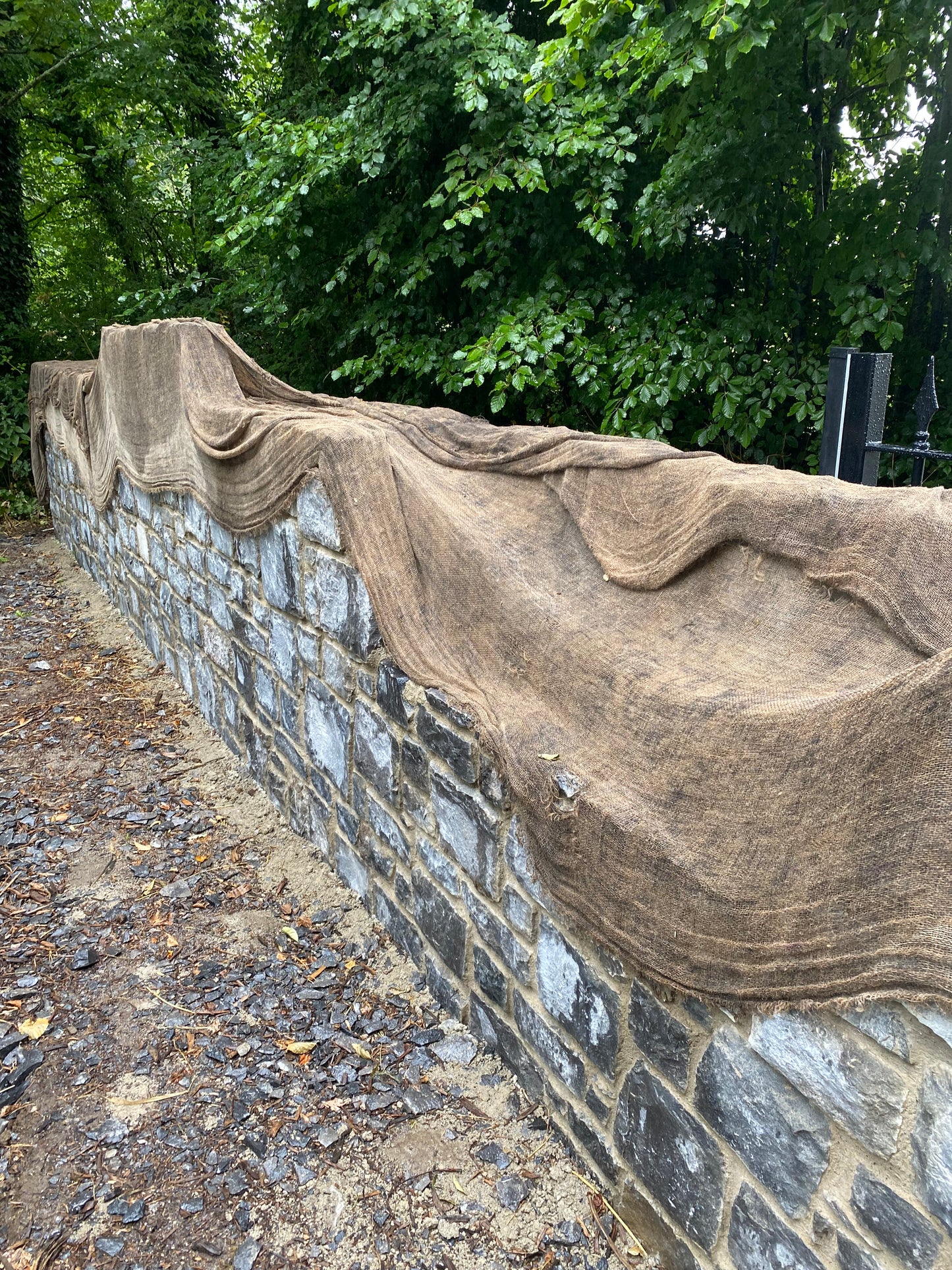 An Autumn Offer ! Order 30 bulk bags of Galway Guillotened Limestone Building Stone ( Full Artic Load ) Free Delivery in Ireland 35% off while stocks last !!!