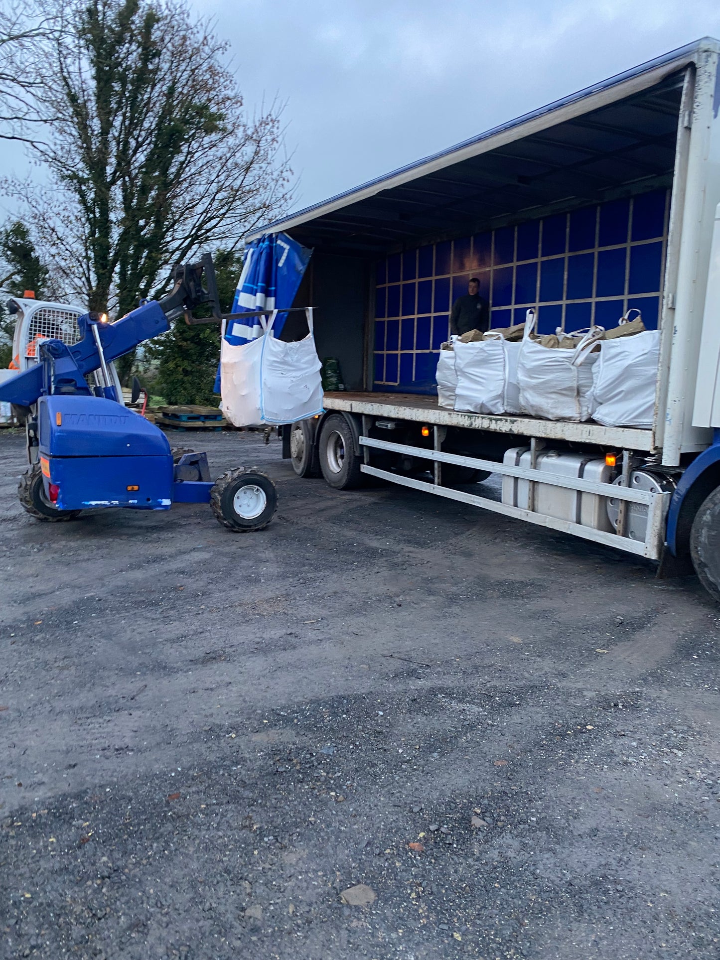 Wicklow Sandstone Building Stone x 30 bulk bag deal / Full artic load 35% off !