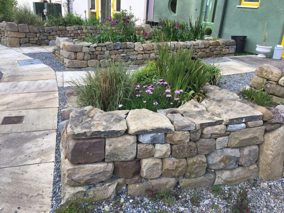 Ballycotton Round Boulder Building Stone Bulk Bag