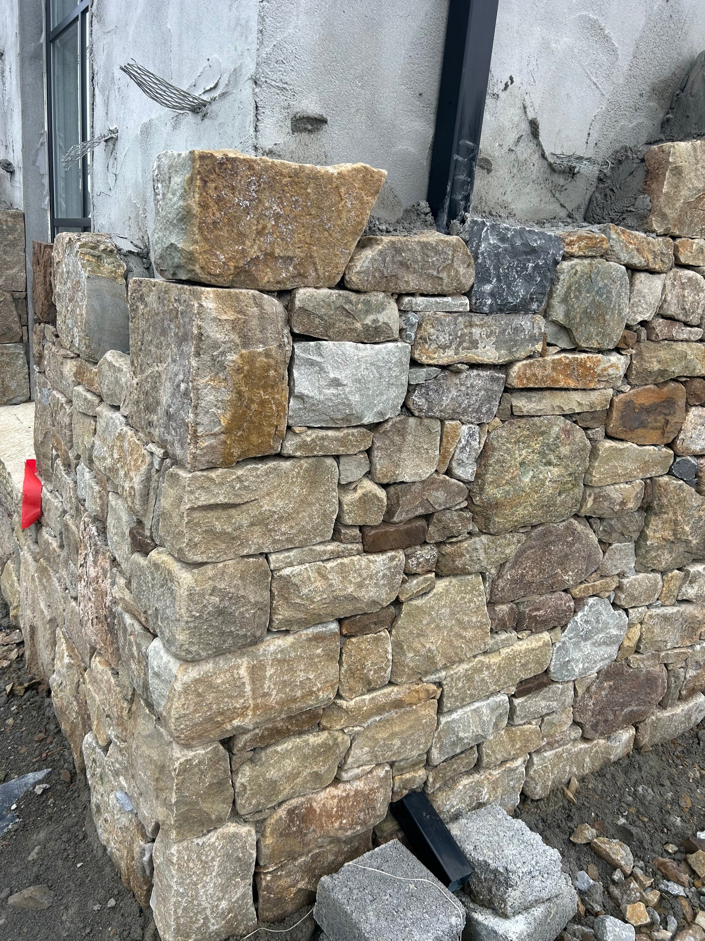 Old Salvage Brown Fieldstone Building Stone / Bulk Deal x 30 bulk bags / Free Delivery Ireland / 35% off while stocks last!!!!