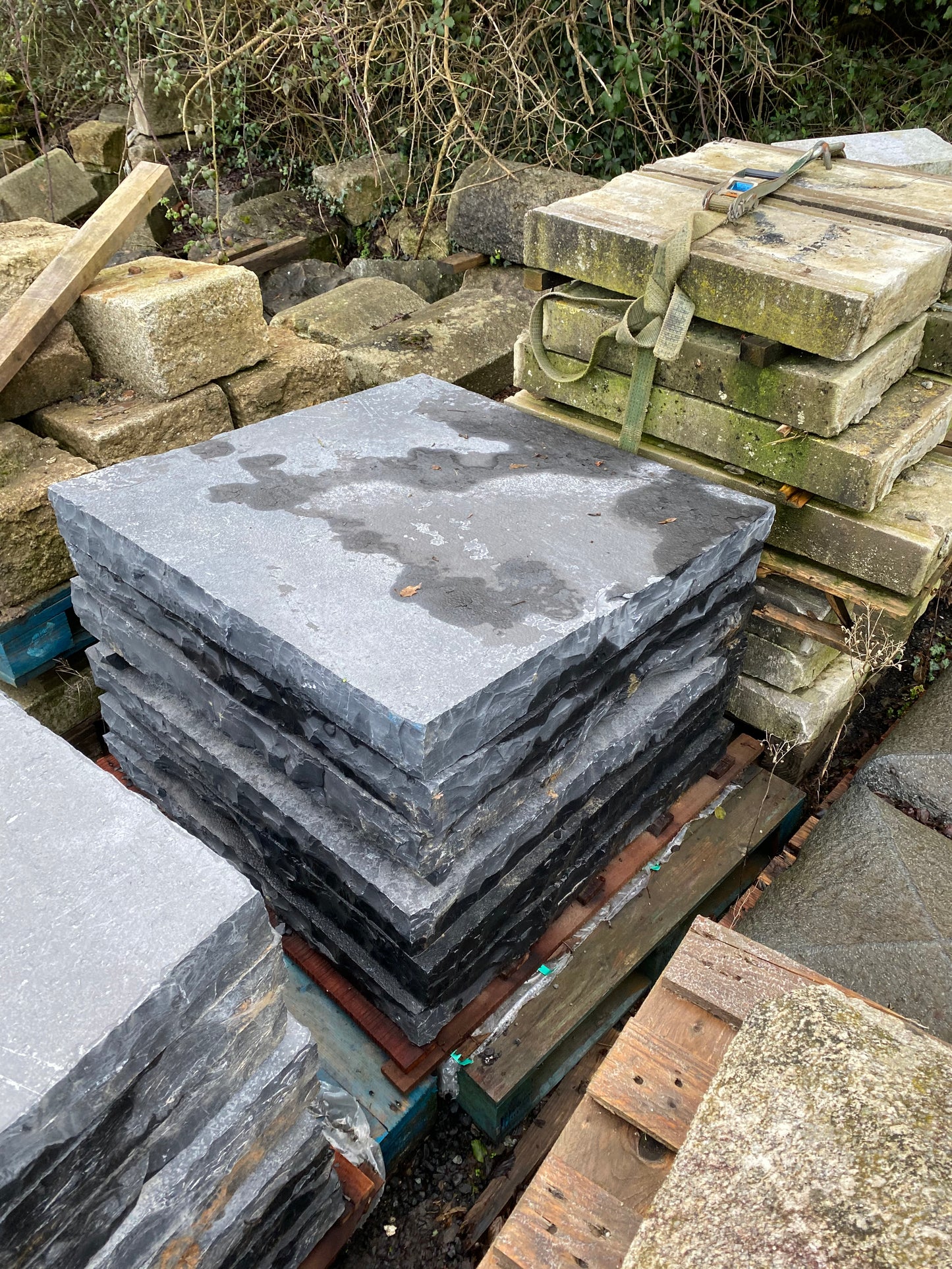 Valentia Black Limestone/ Chisel edged / Pier Caps 700mm x 700mm x 100mm ( sold as a pair on pallet )