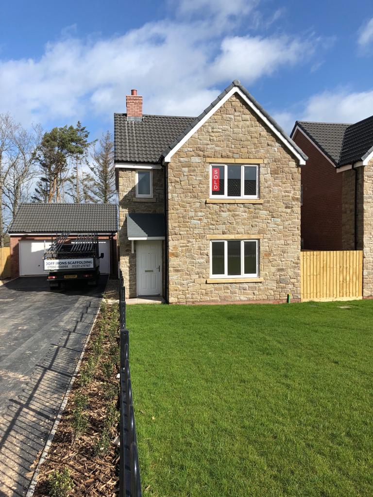 An Autumn Offer ! Wicklow Brown Sandstone Building Stone x 30 bulk bag / Artic load / 35% off Spring Sale