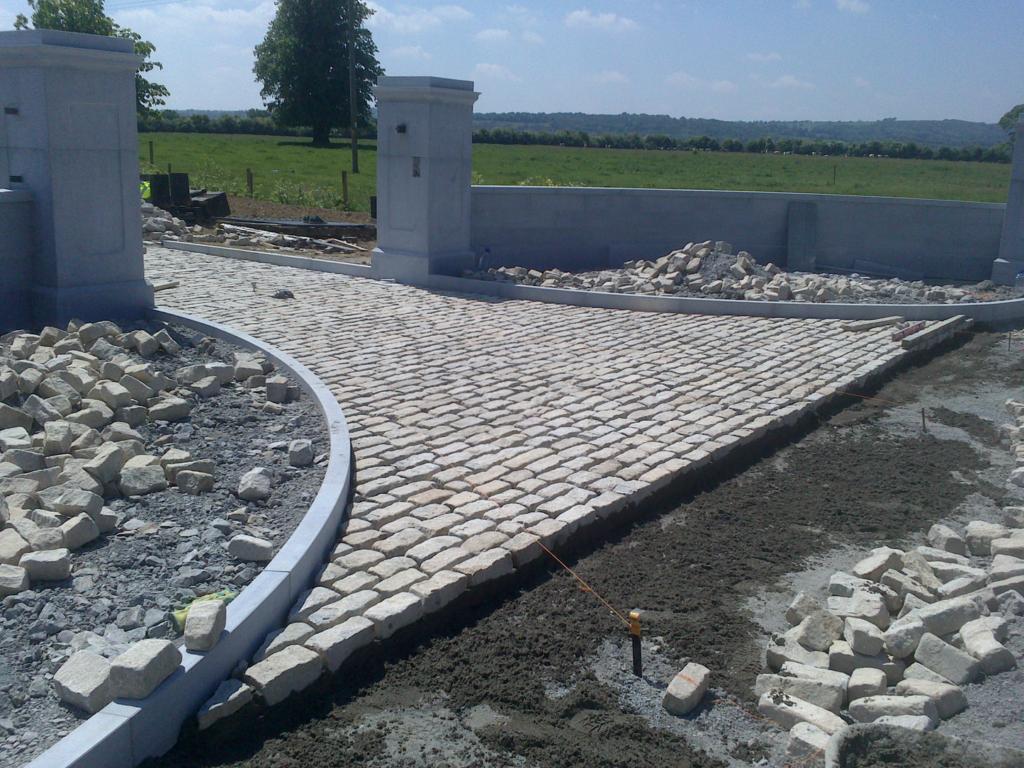 Old Salvage York Brown Cobblestone 3.5m2 + Bulk Bag