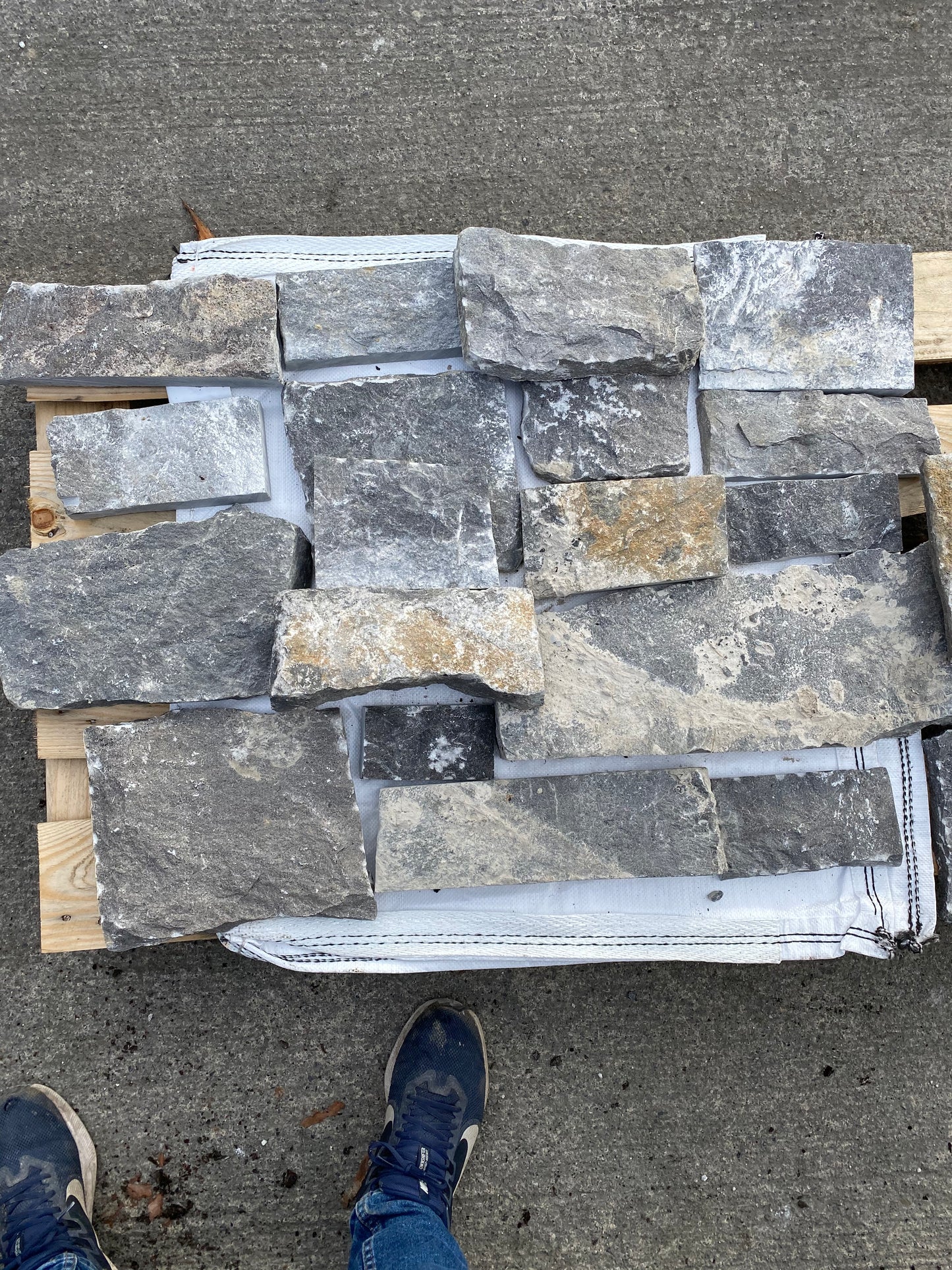 Galway White Limestone 30mm Natural Stone Cladding x 10m2 / Lm pallet