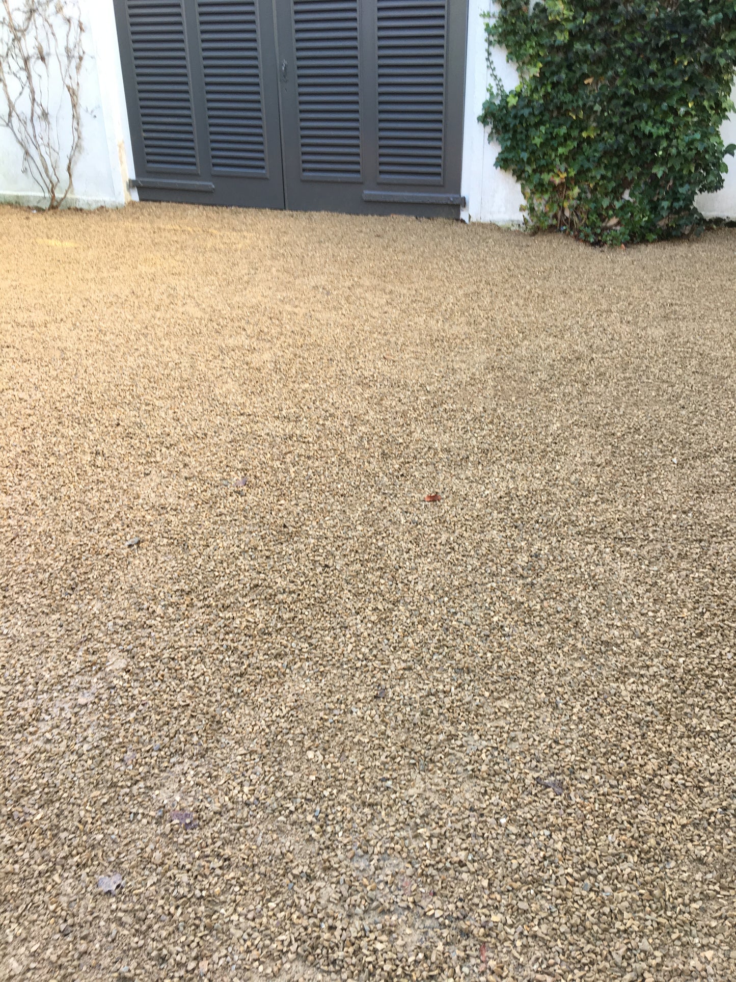 Ailesbury Golden Driveway Gravel 400m2 Bulk load deal / 50% off while stocks last / Free delivery Ireland