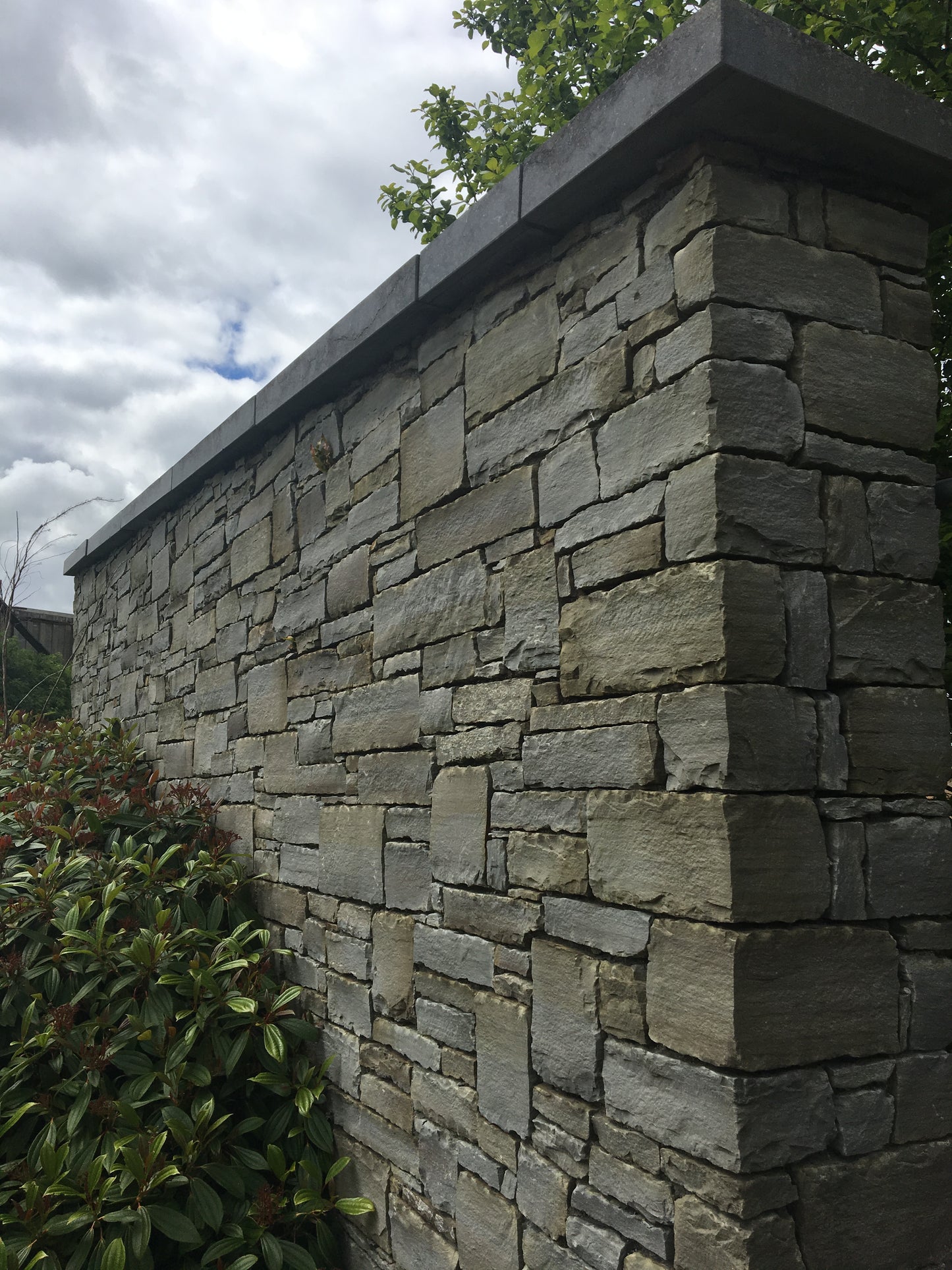 West Clare Limestone Building Stone Bulk Bag / Free Delivery in Ireland