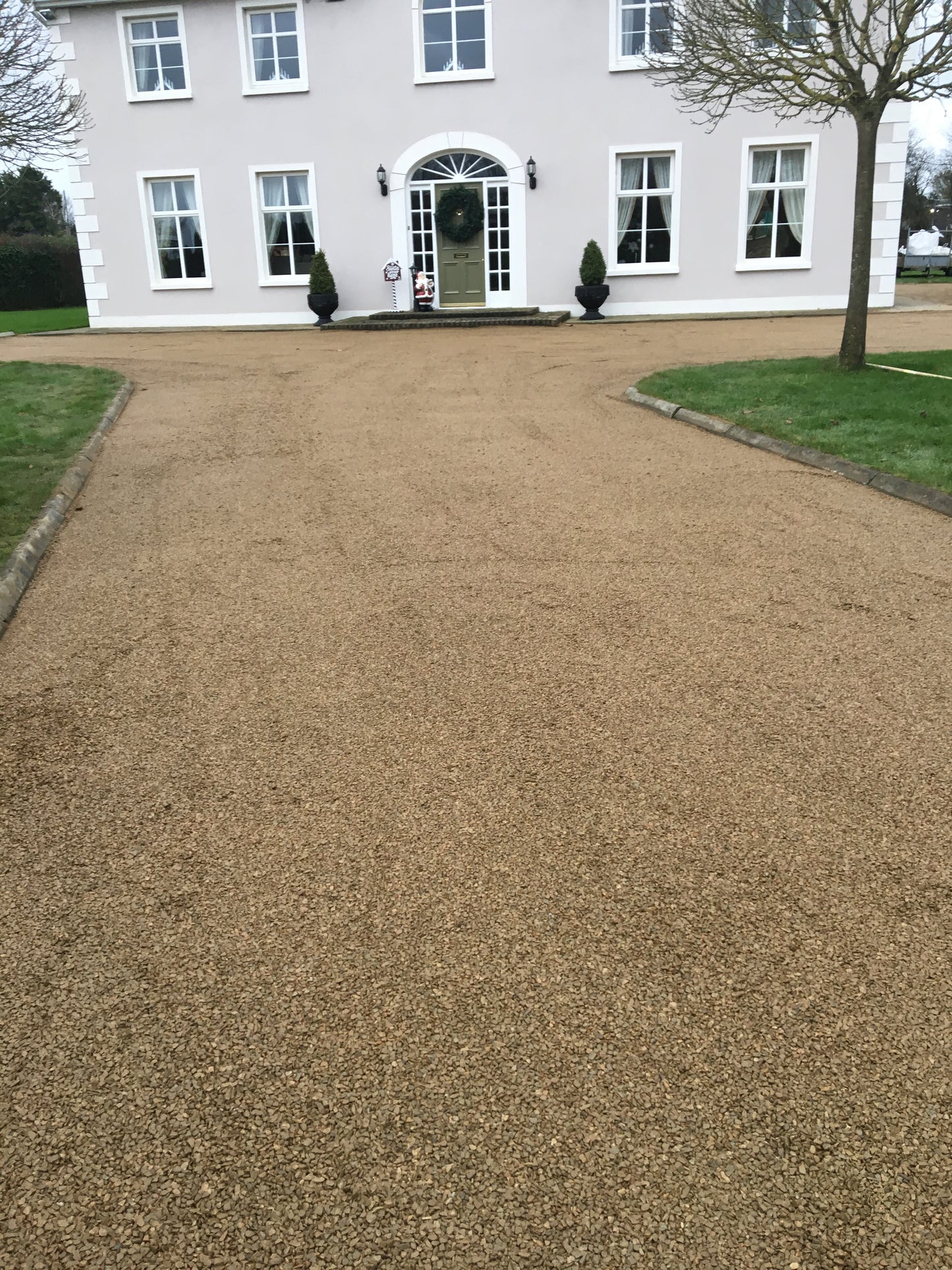 Ailesbury Golden Driveway Gravel 400m2 Bulk load deal / 50% off while stocks last / Free delivery Ireland