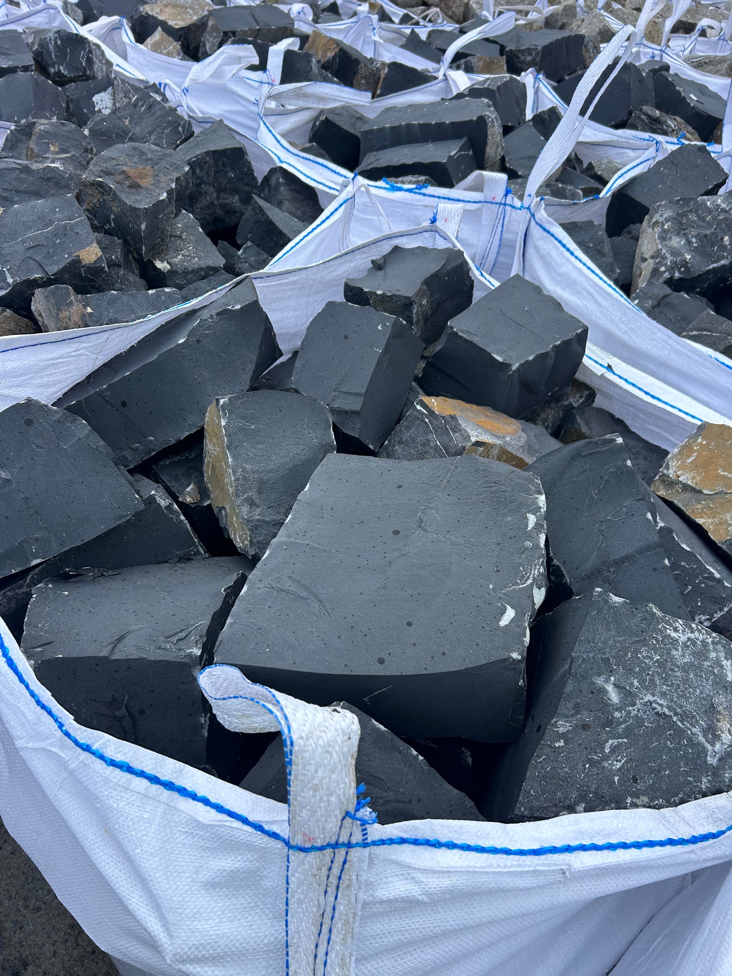 Saint James Gate Black Basalt Building Stone in Bulk Bag / Free Delivery in Ireland