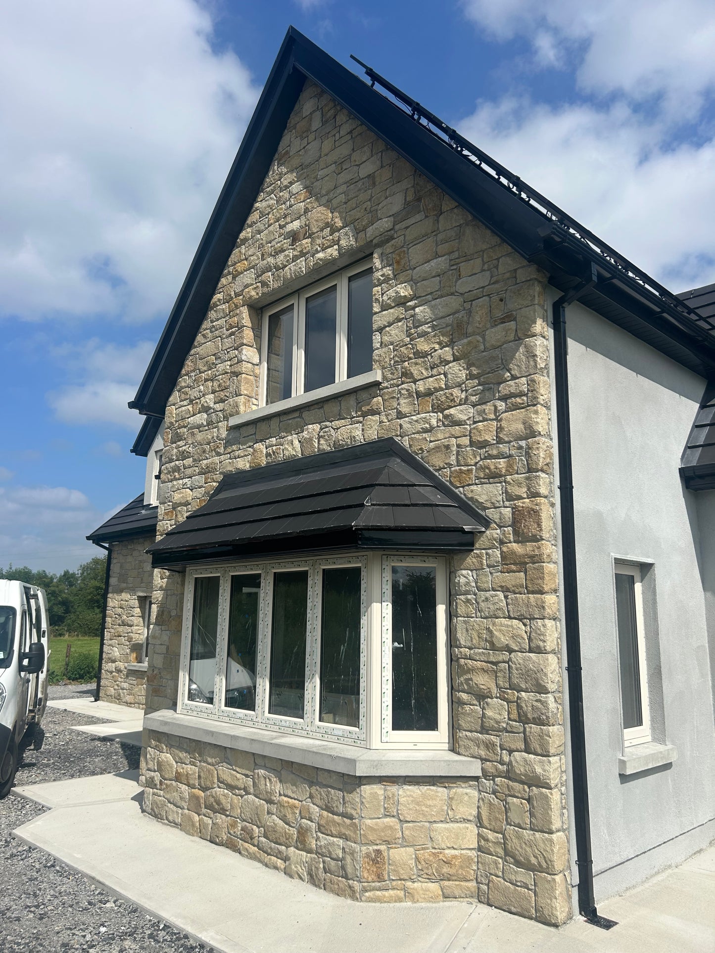 Donegal Cream Sandstone  Building Stone Bulk Bag